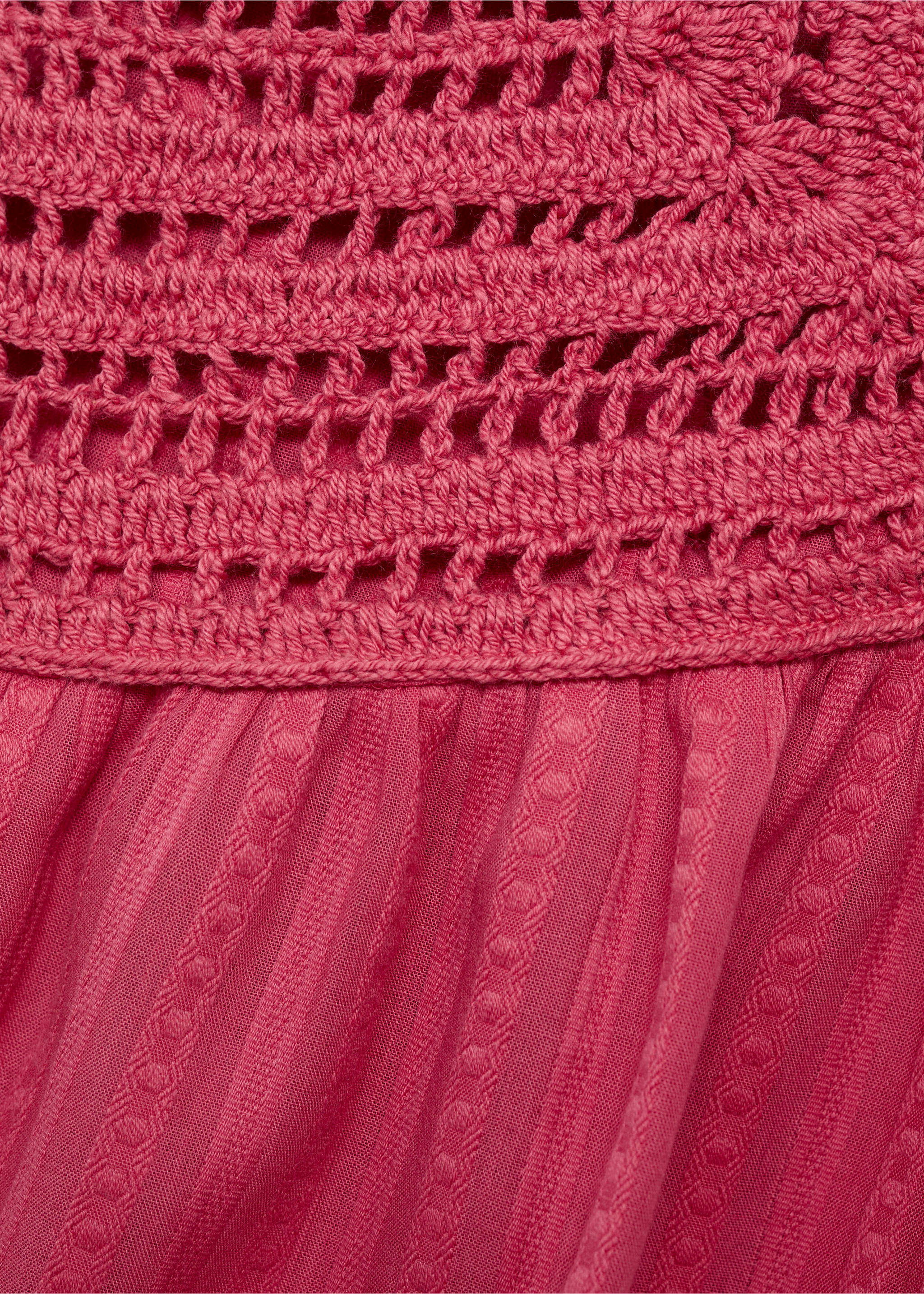 null - Details of the article 0, Strawberry. Ref: 87047682-00.