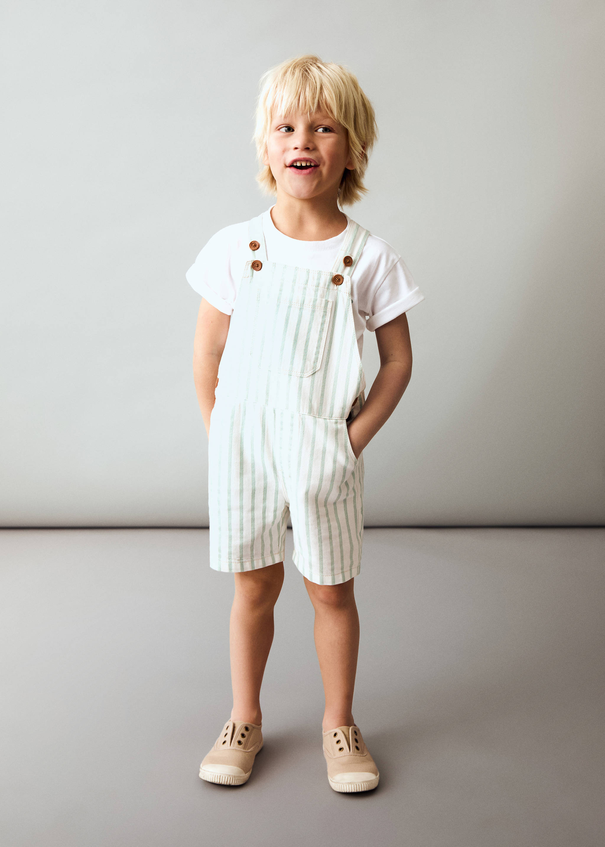 Gestreifte Jeans-Latzhose - Allgemeine Ansicht