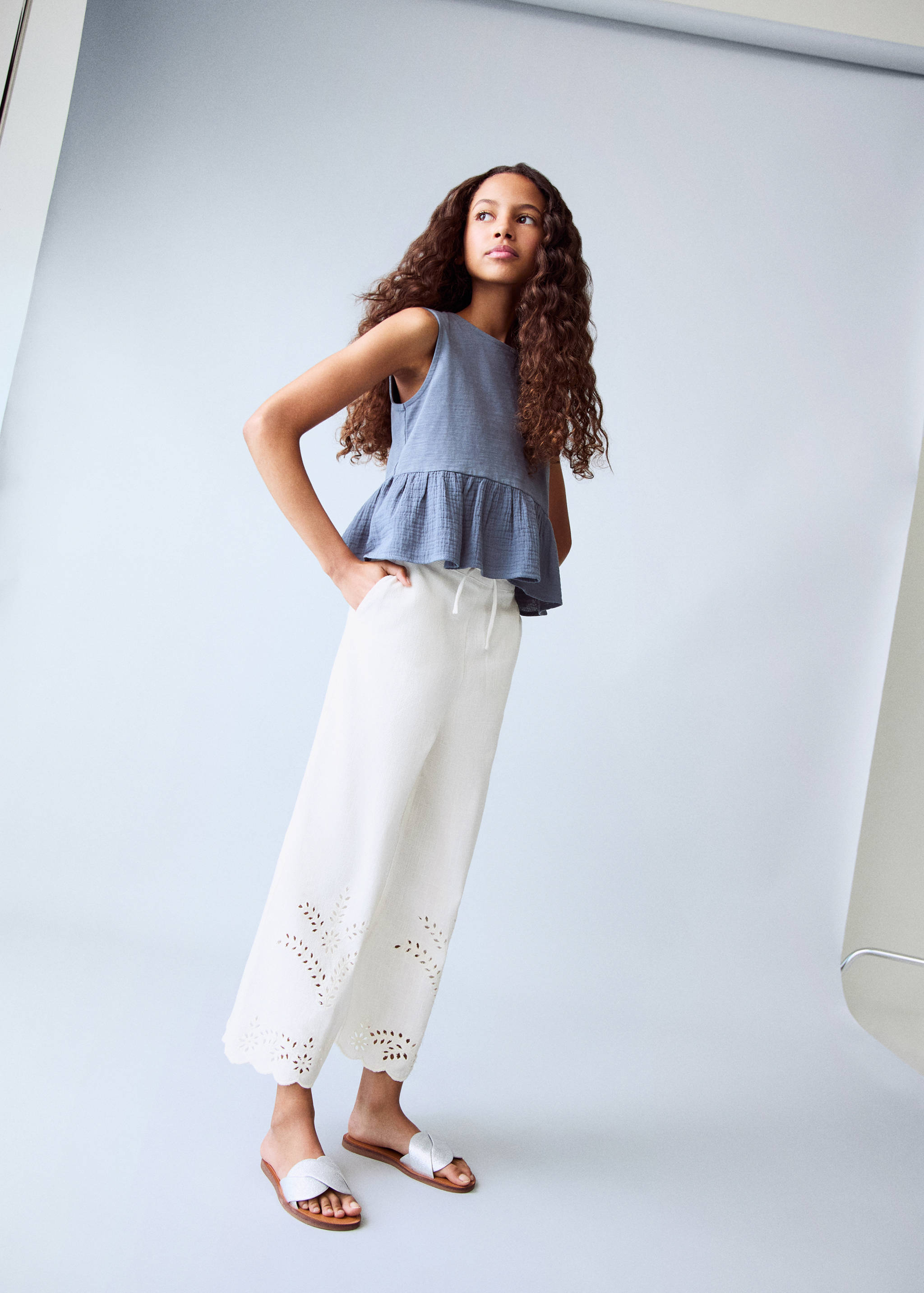 Swiss-embroidered trousers - General plane