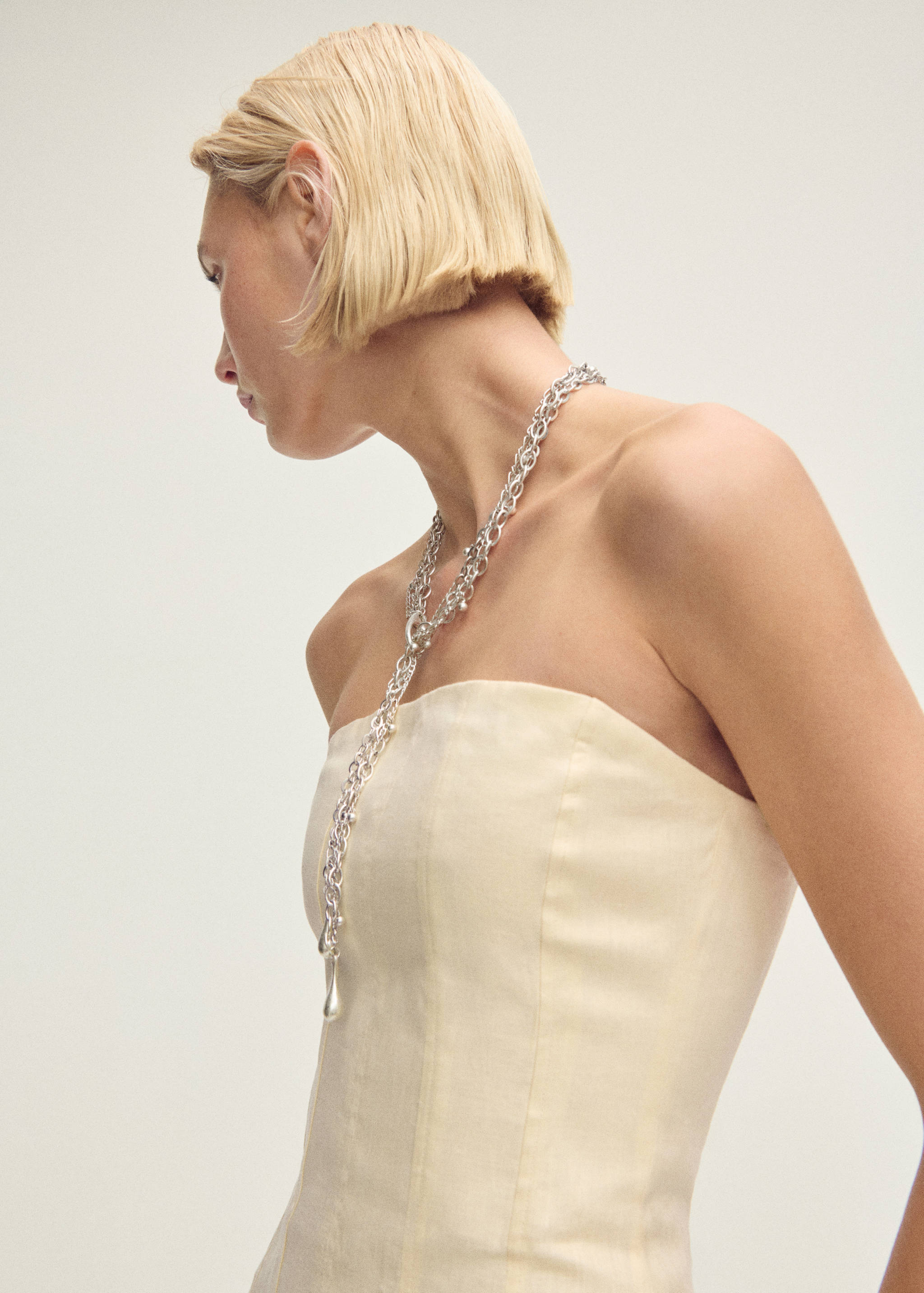 Halskette mit kombinierten Anhängerketten - Allgemeine Ansicht