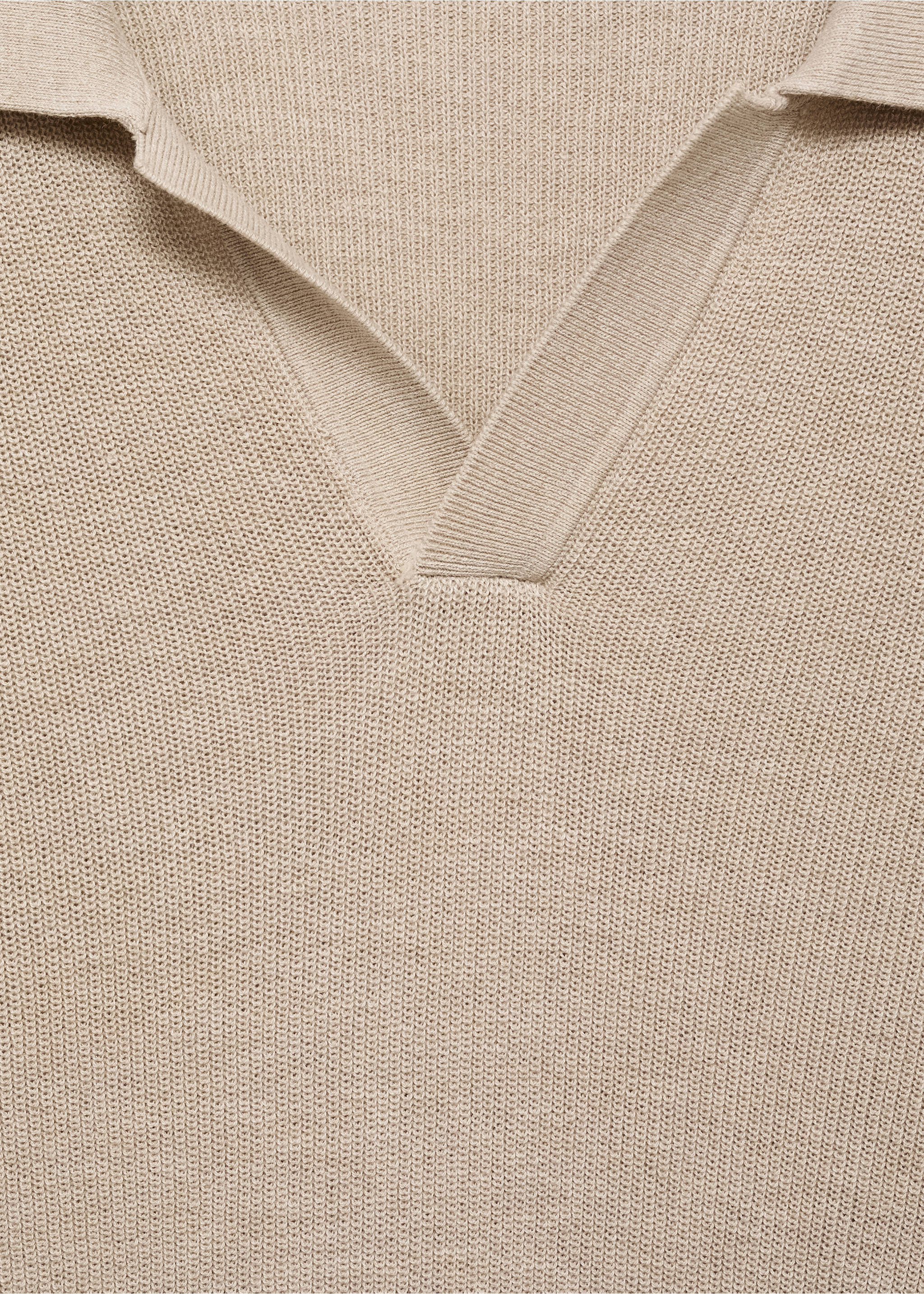Structured knitted polo shirt - Details of the article 8, Sand. Ref: 87047897-00.