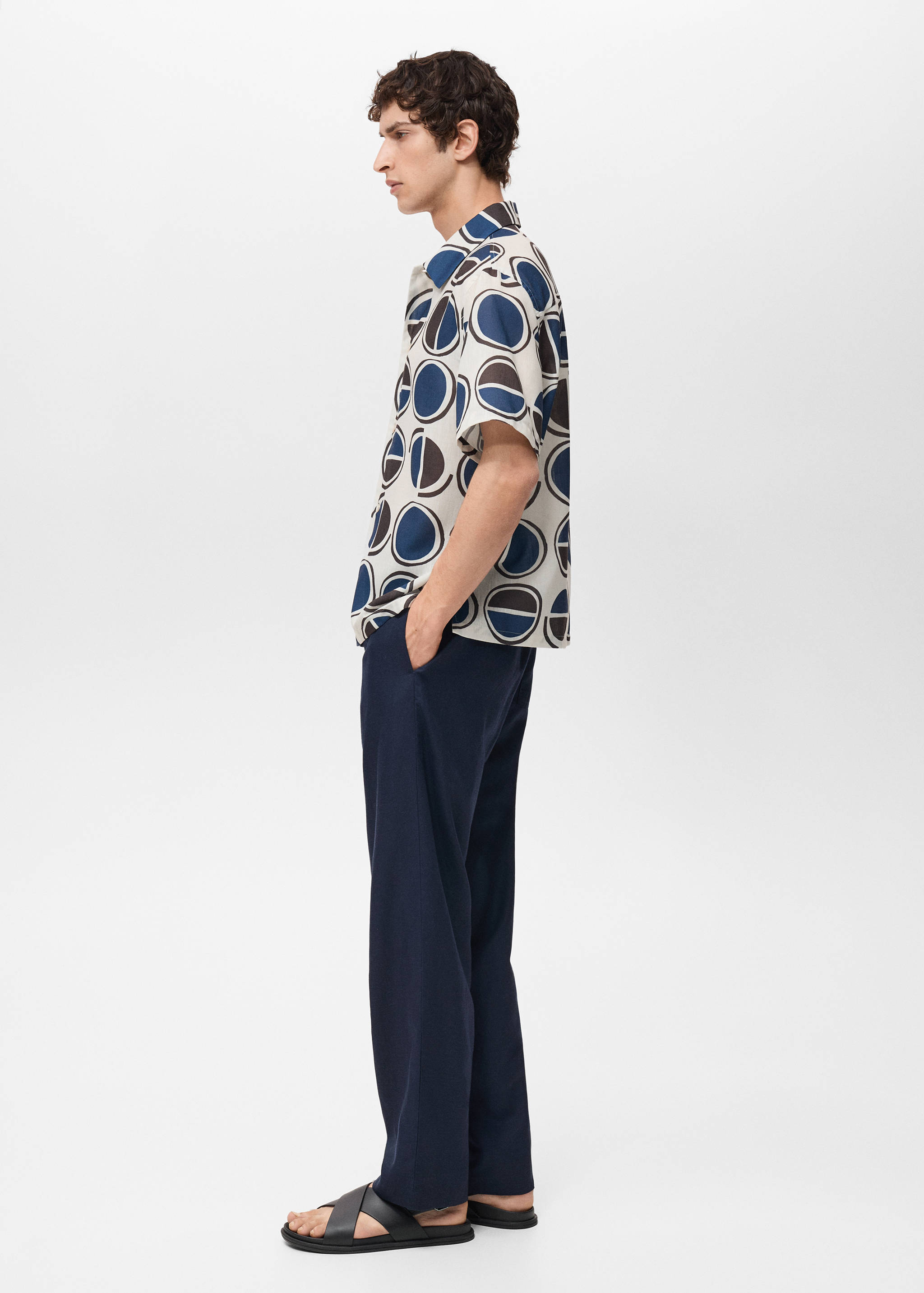 Printed short-sleeved shirt - Details of the article 2