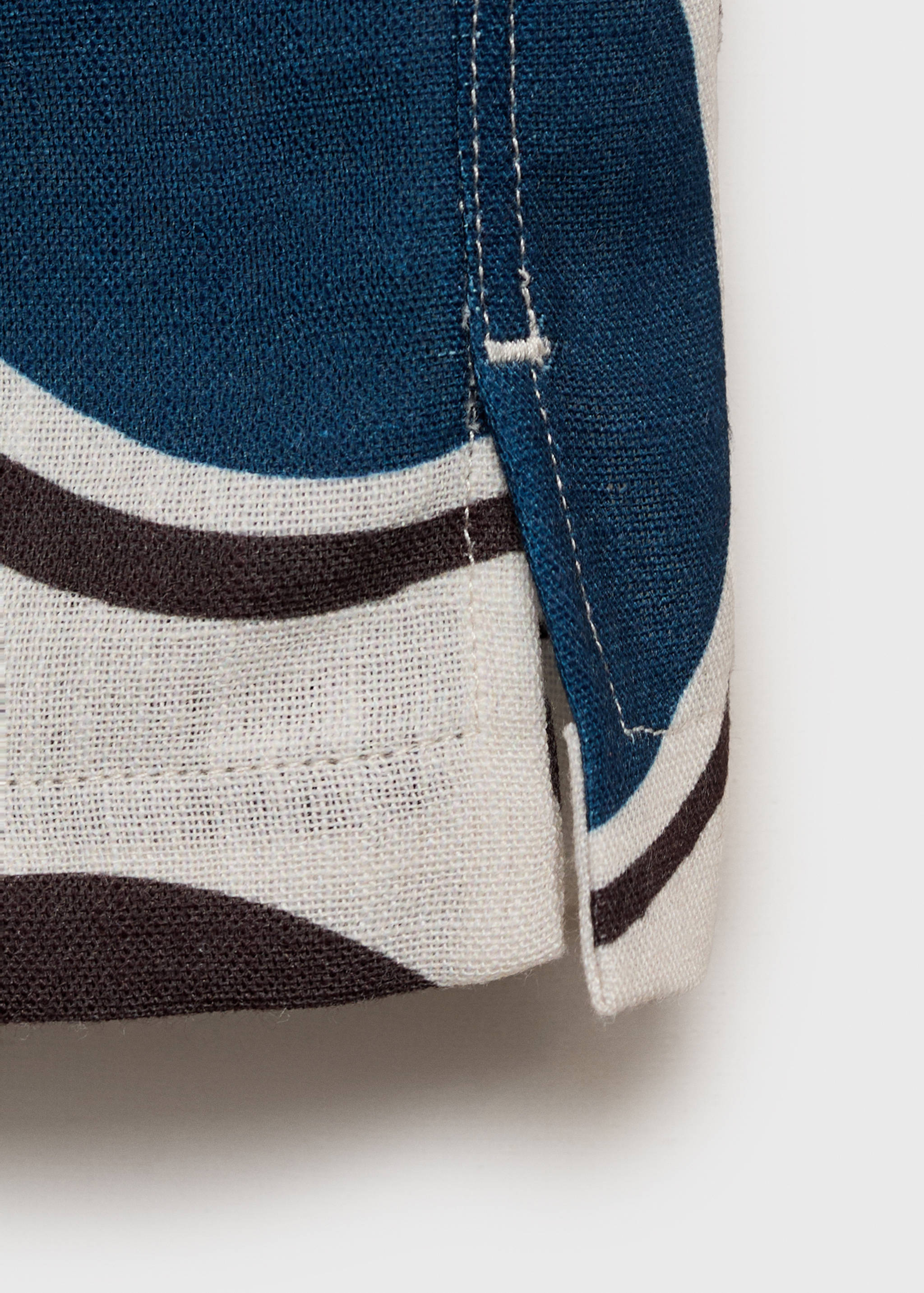 Printed short-sleeved shirt - Details of the article 0