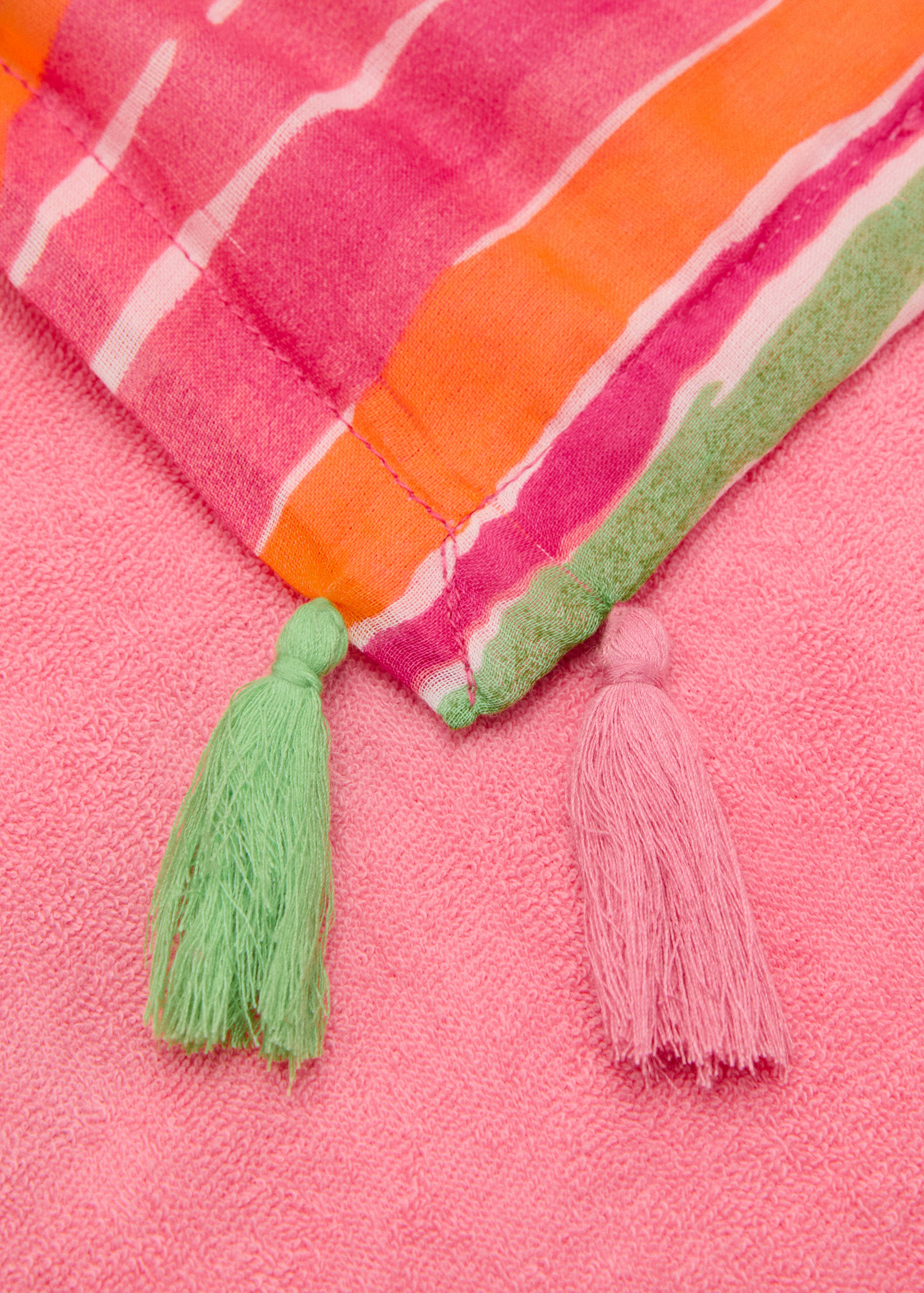 Multi-coloured striped beach towel - Details of the article 1