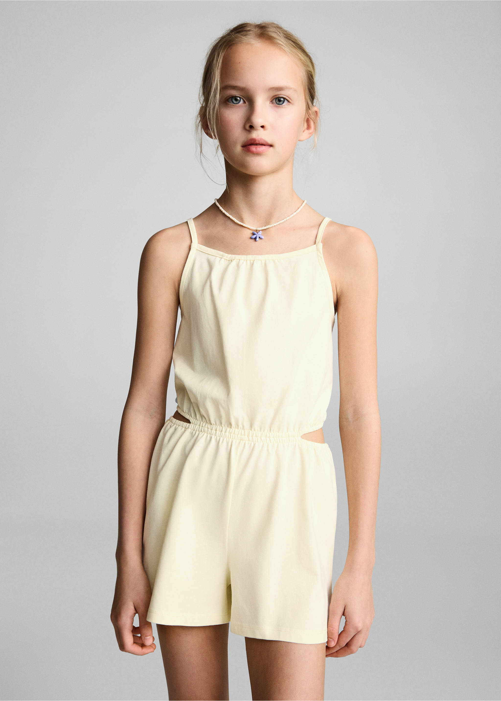 Jumpsuit mit seitlichen Schlitzen - Mittlere Ansicht, Pastellgelb. Ref: 87048267-00.
