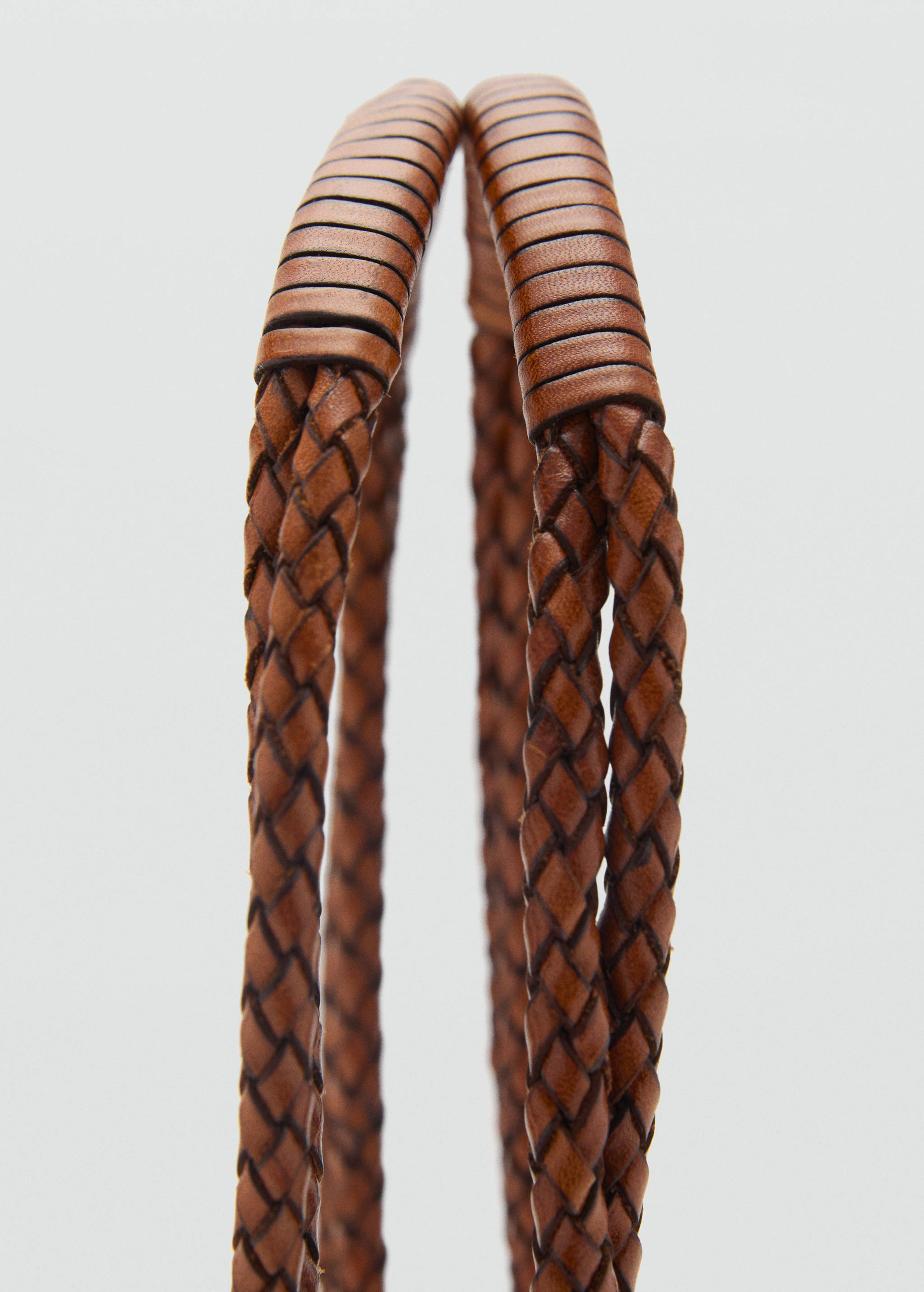 Medium braided leather bag - Details of the article 1