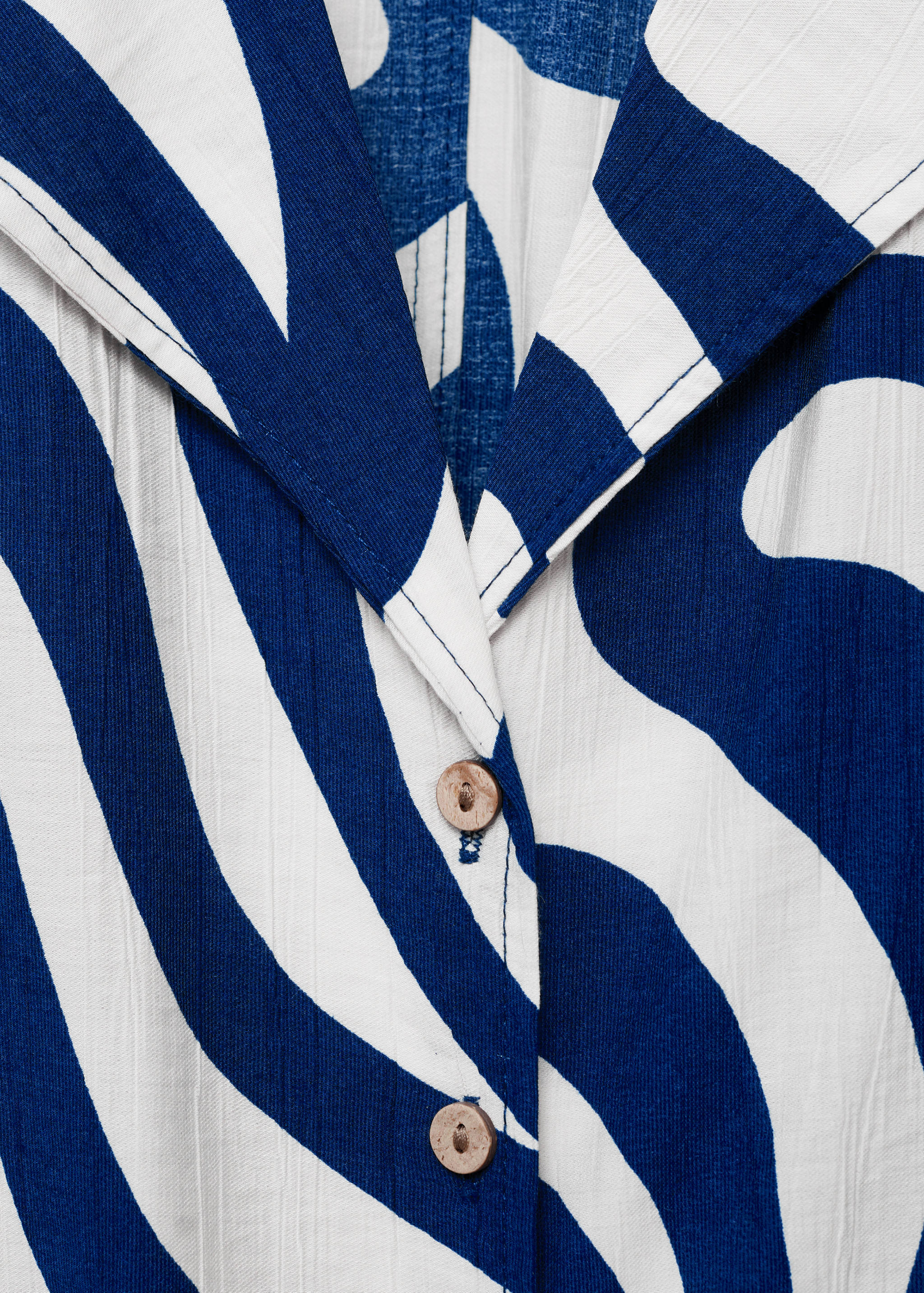 Camisa crop estampada nudo - Detalle del artículo 8