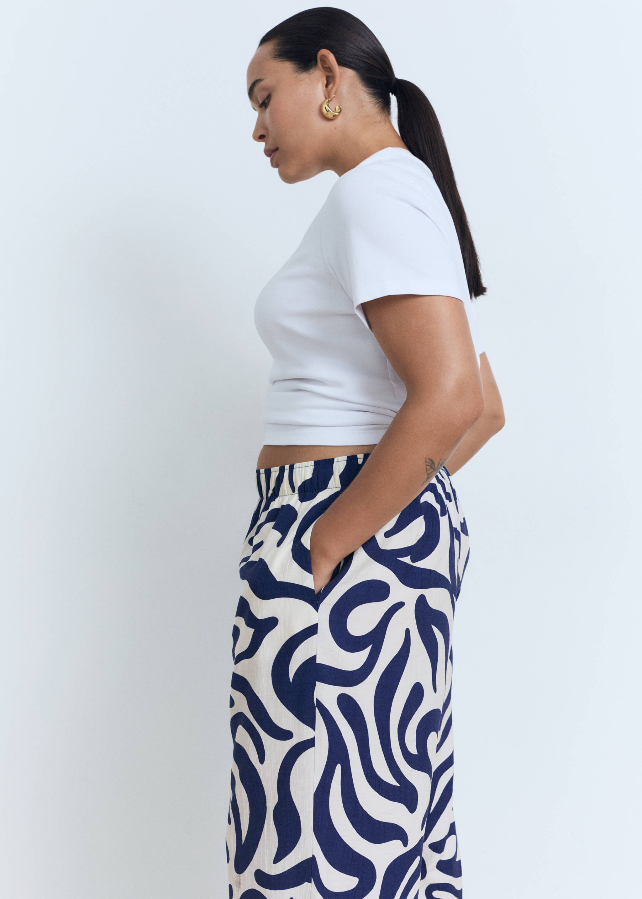 Printed culotte trousers - Details of the article 4