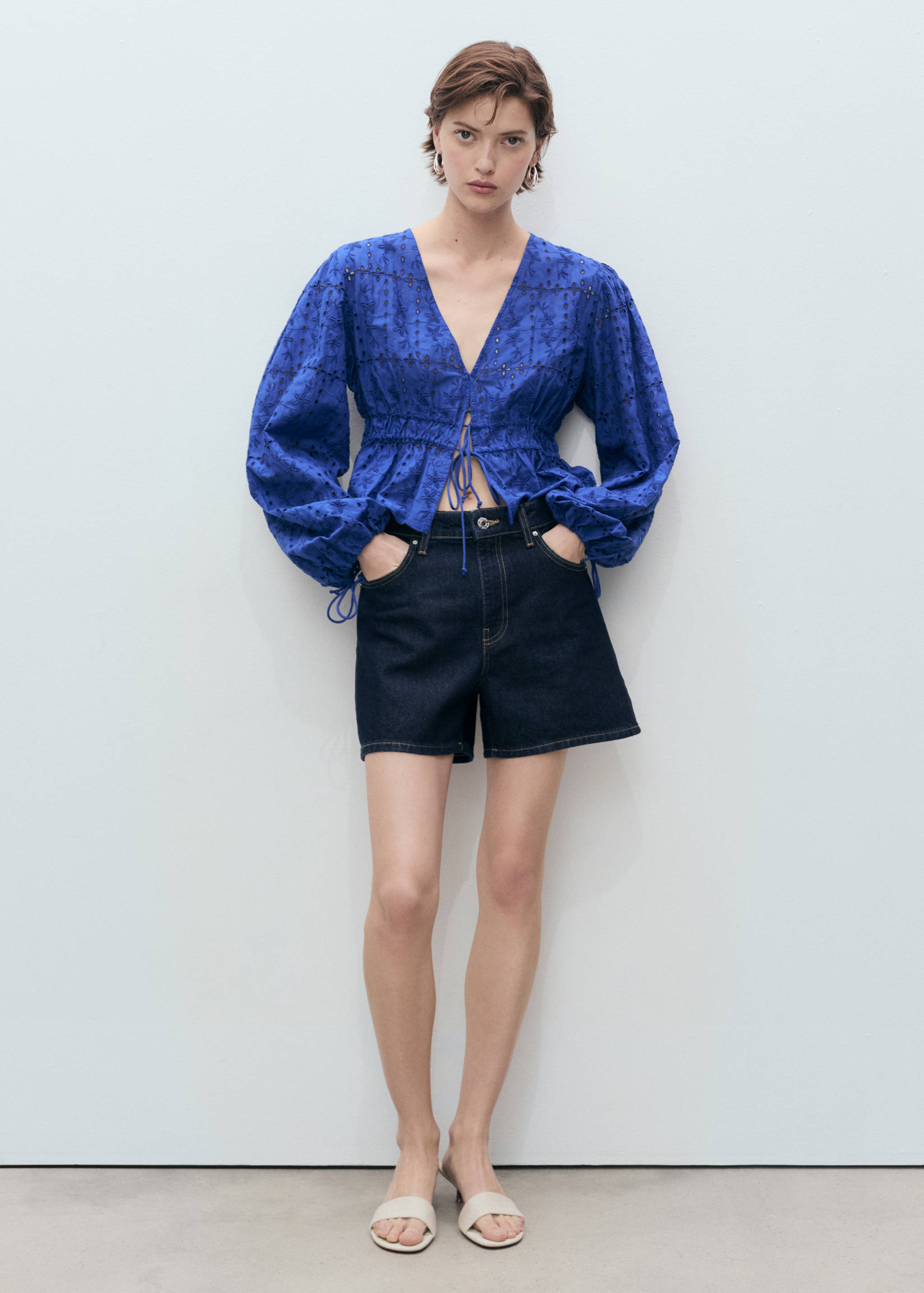 English embroidery blouse with bows - General plane