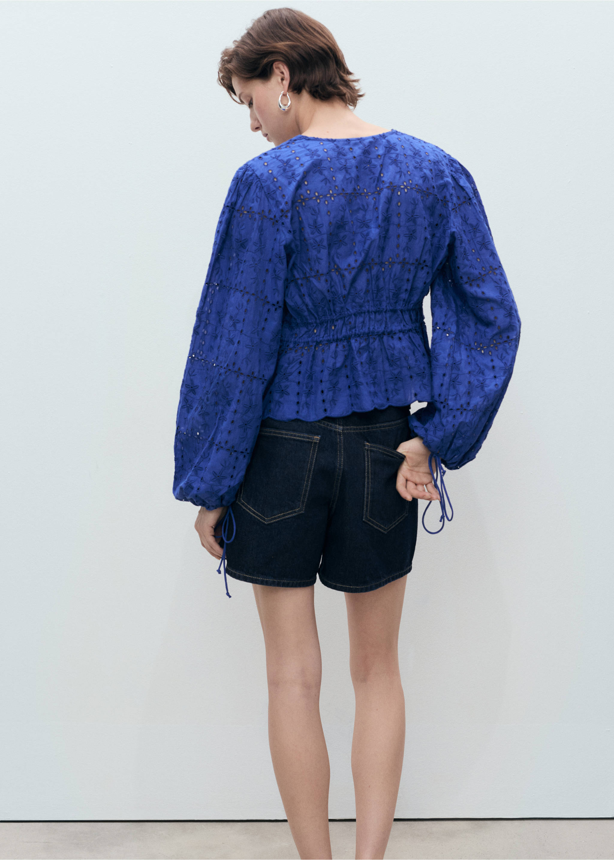 English embroidery blouse with bows - Reverse of the article, Blue. Ref: 87048649-00.
