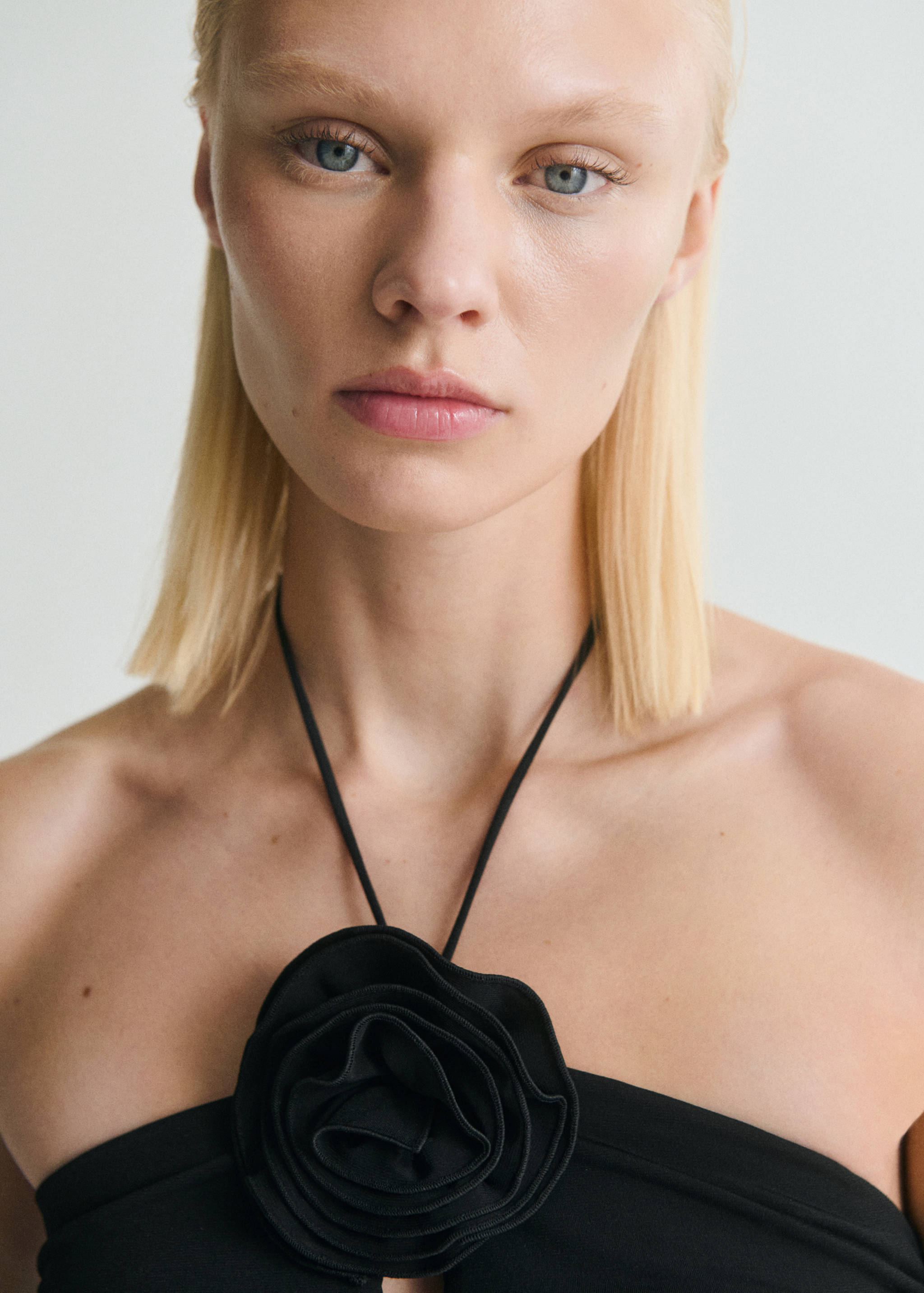 Floral halter top - Details of the article 1