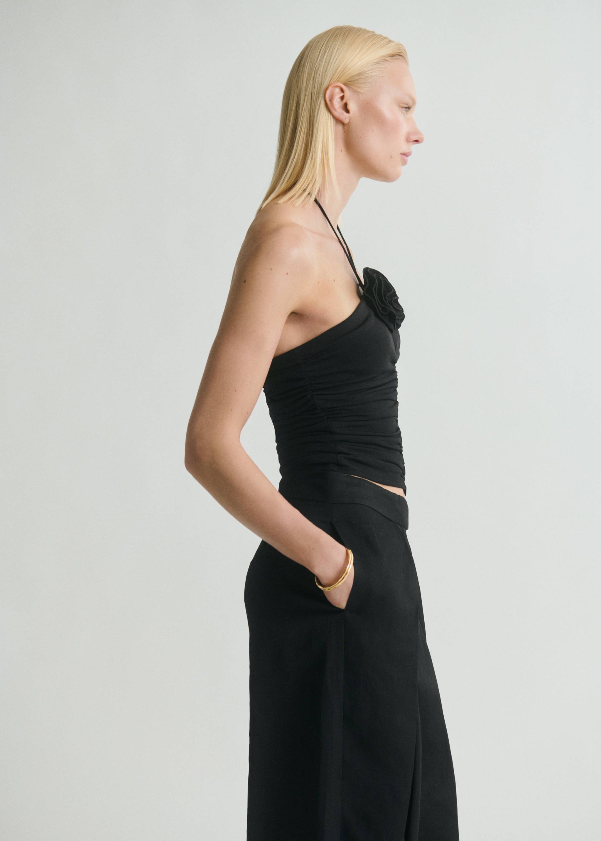 Floral halter top - Details of the article 2