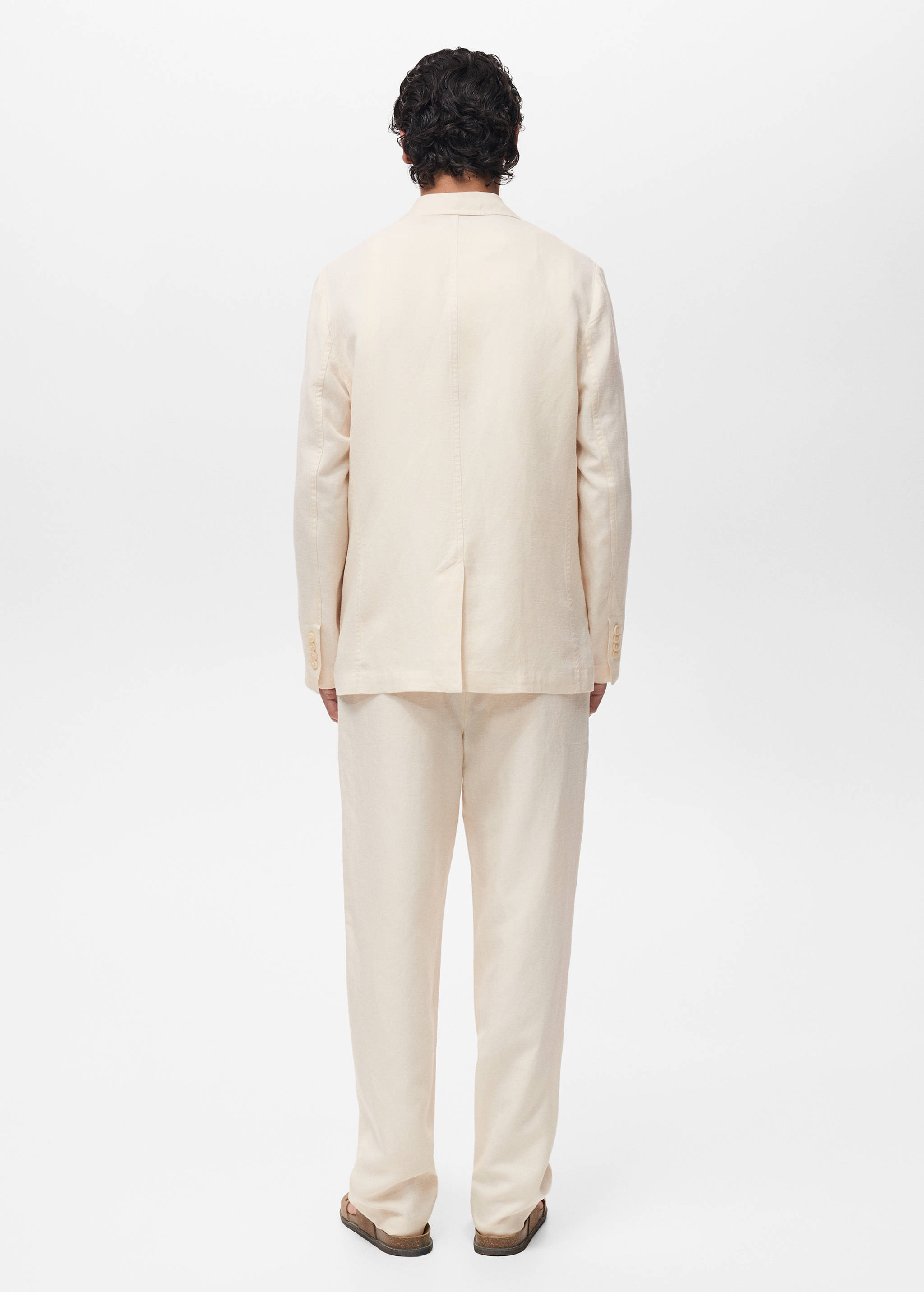 Anzugjacke aus Leinen-Lyocell-Mix - Rückseite des Artikels