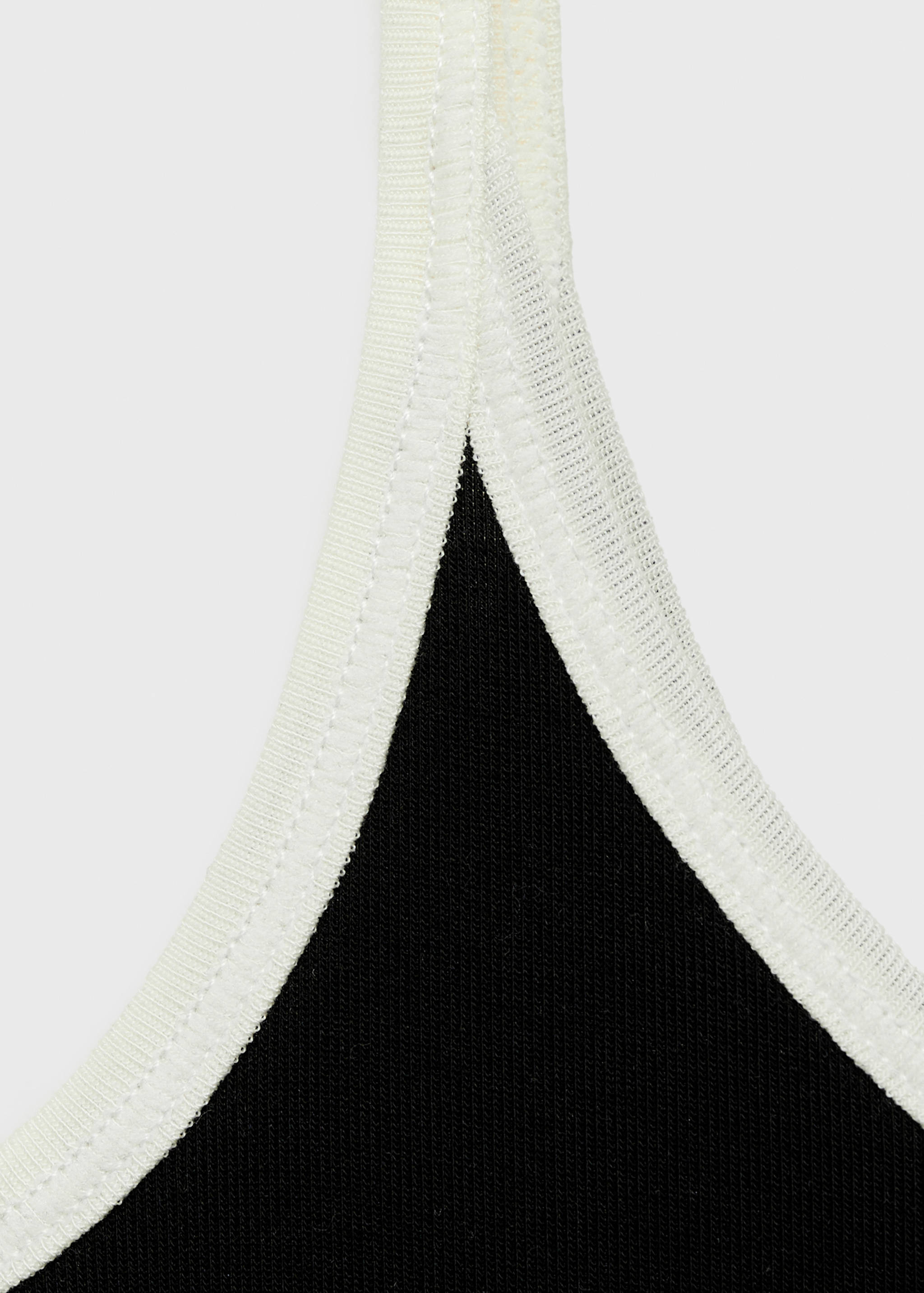 Lyocell top with contrasting trim - Details of the article 8