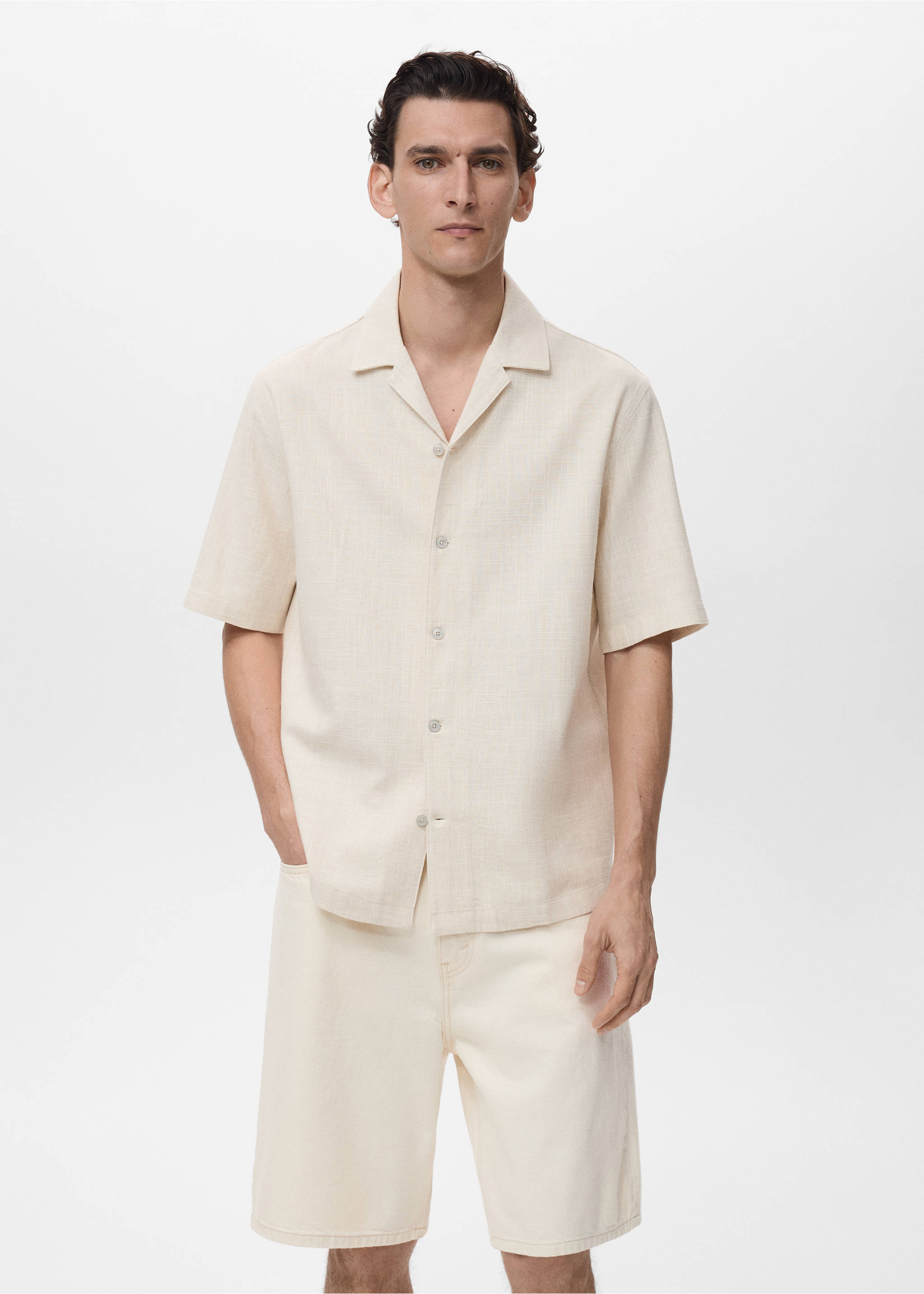 Slim Fit-Hemd aus Baumwolle mit Leinen - Mittlere Ansicht, Elfenbeinweiß. Ref: 87049217-00.