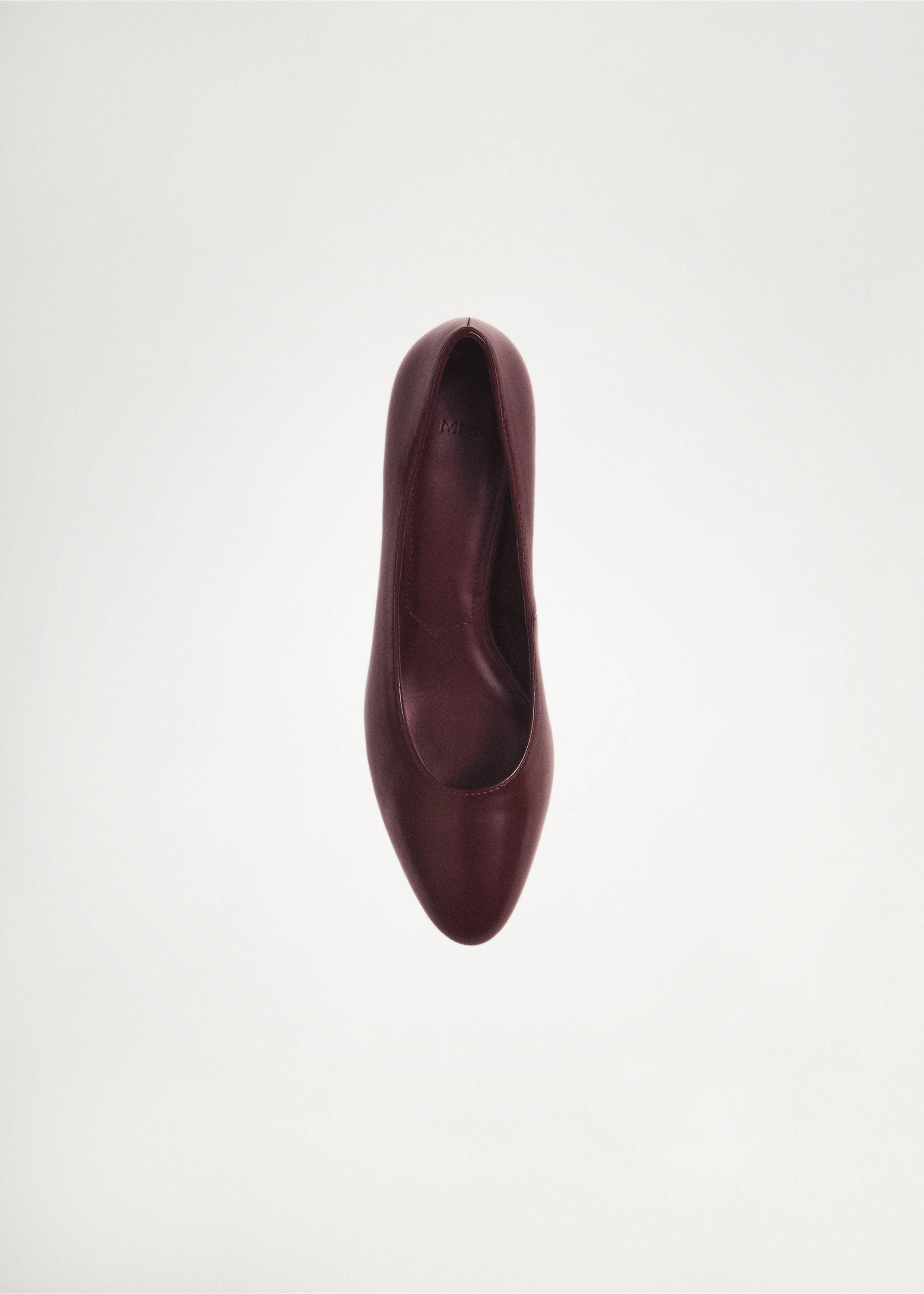 Kitten shoe with round toe - Details of the article 5, Burgundy. Ref: 87050210-00.