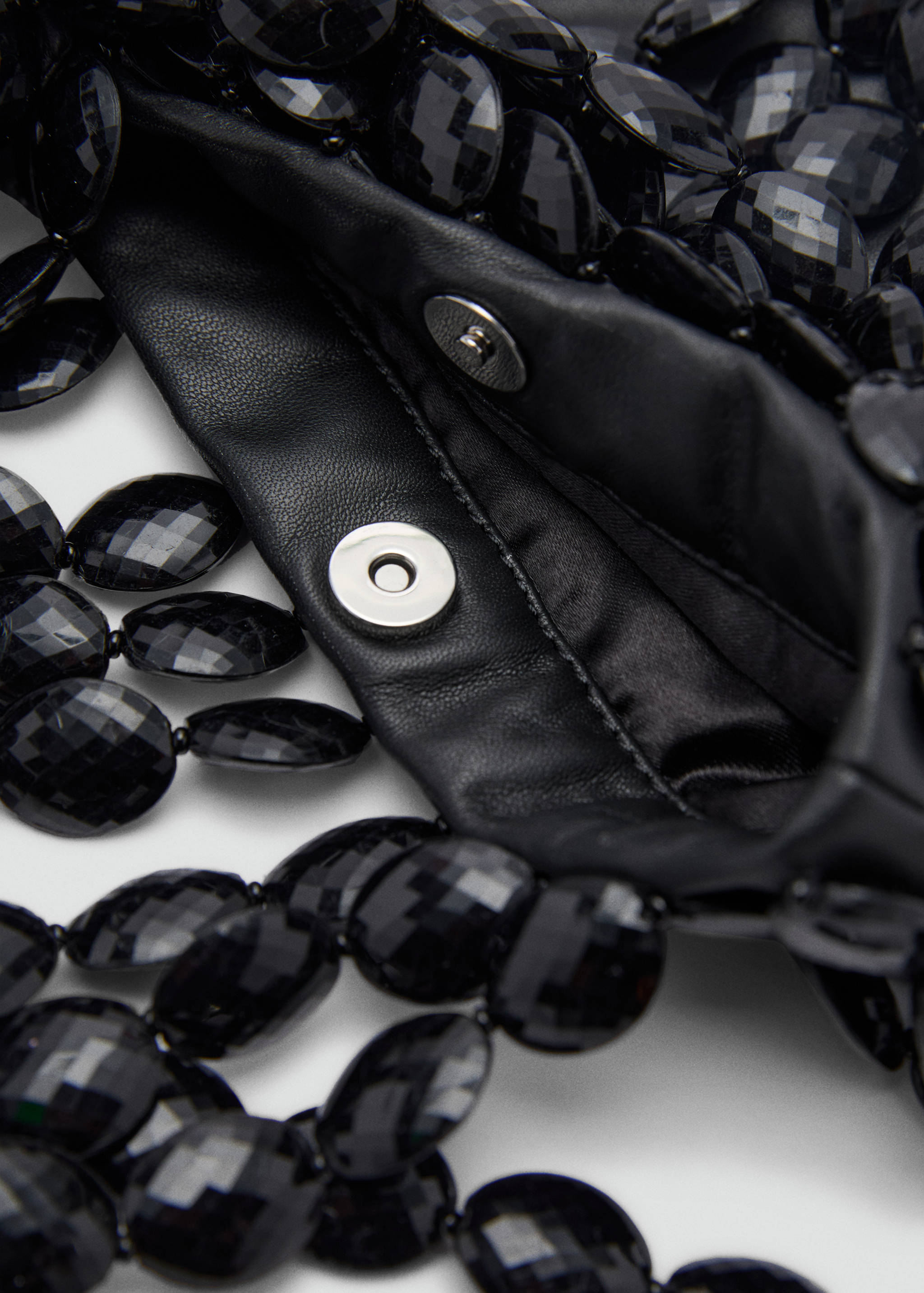 Sac porté main cuir perles - Détail de l'article 1