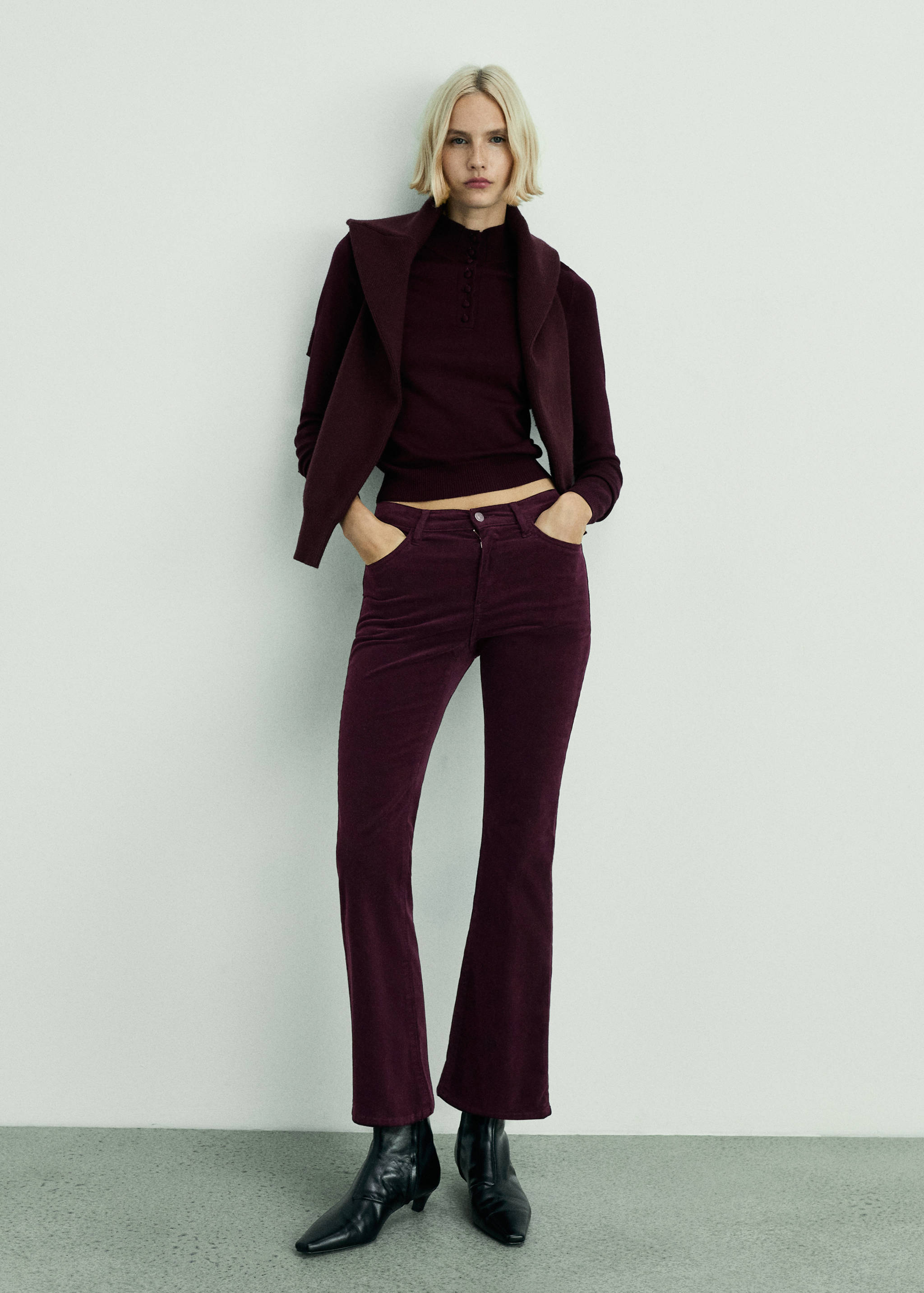 Sienna flared cropped corduroy trousers - General plane