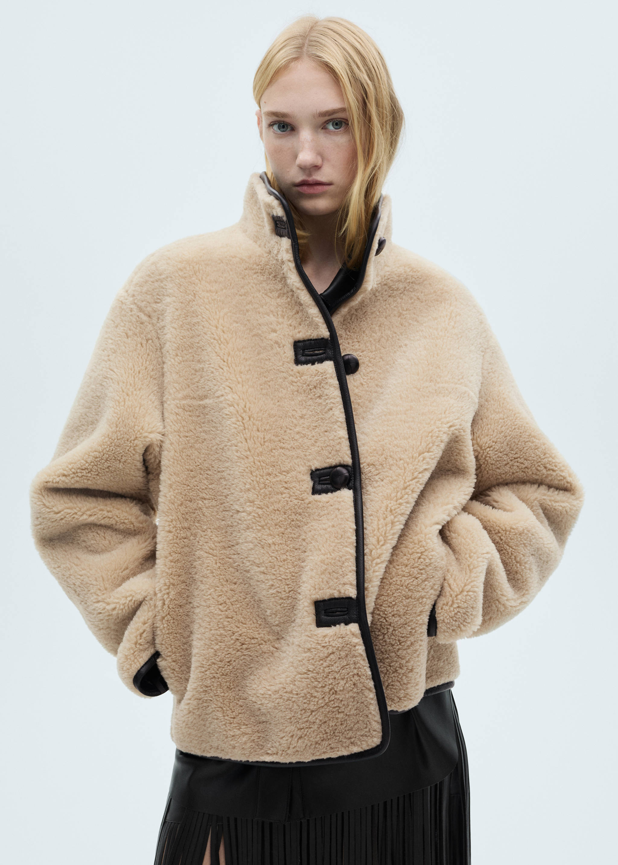 Short faux-fur coat - Medium plane