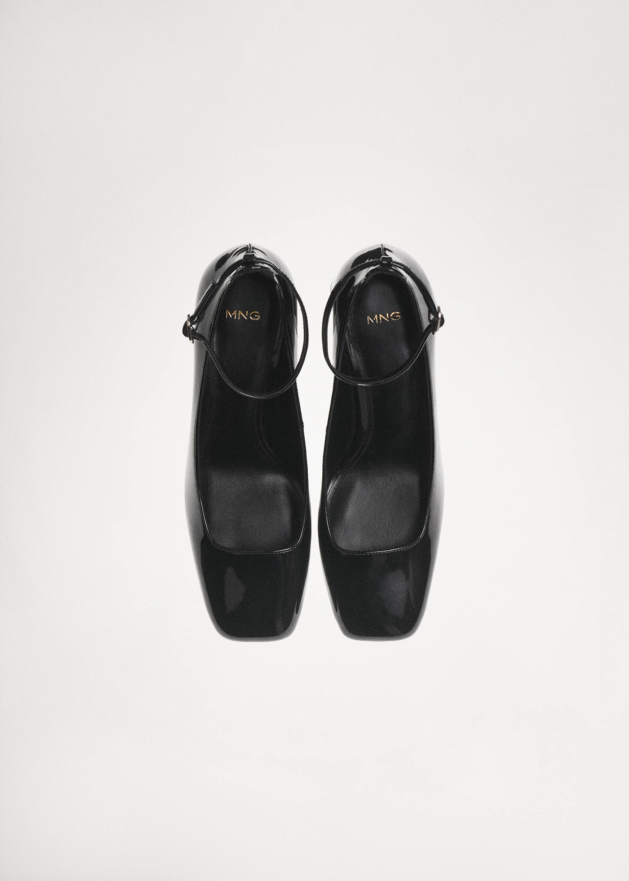 Chaussures vernies talon - Plan général