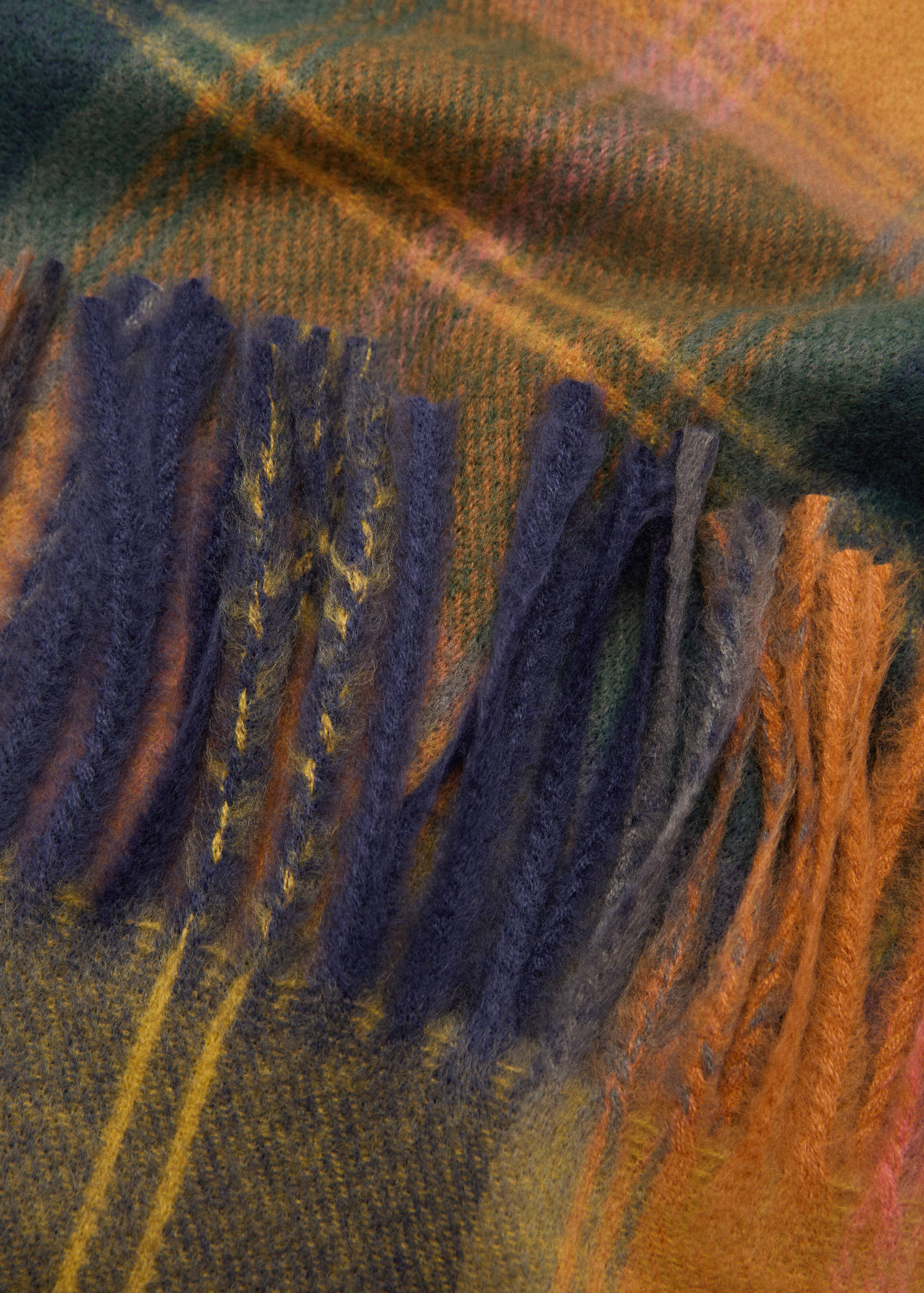 Geruite sjaal met franjes - Middenvlak