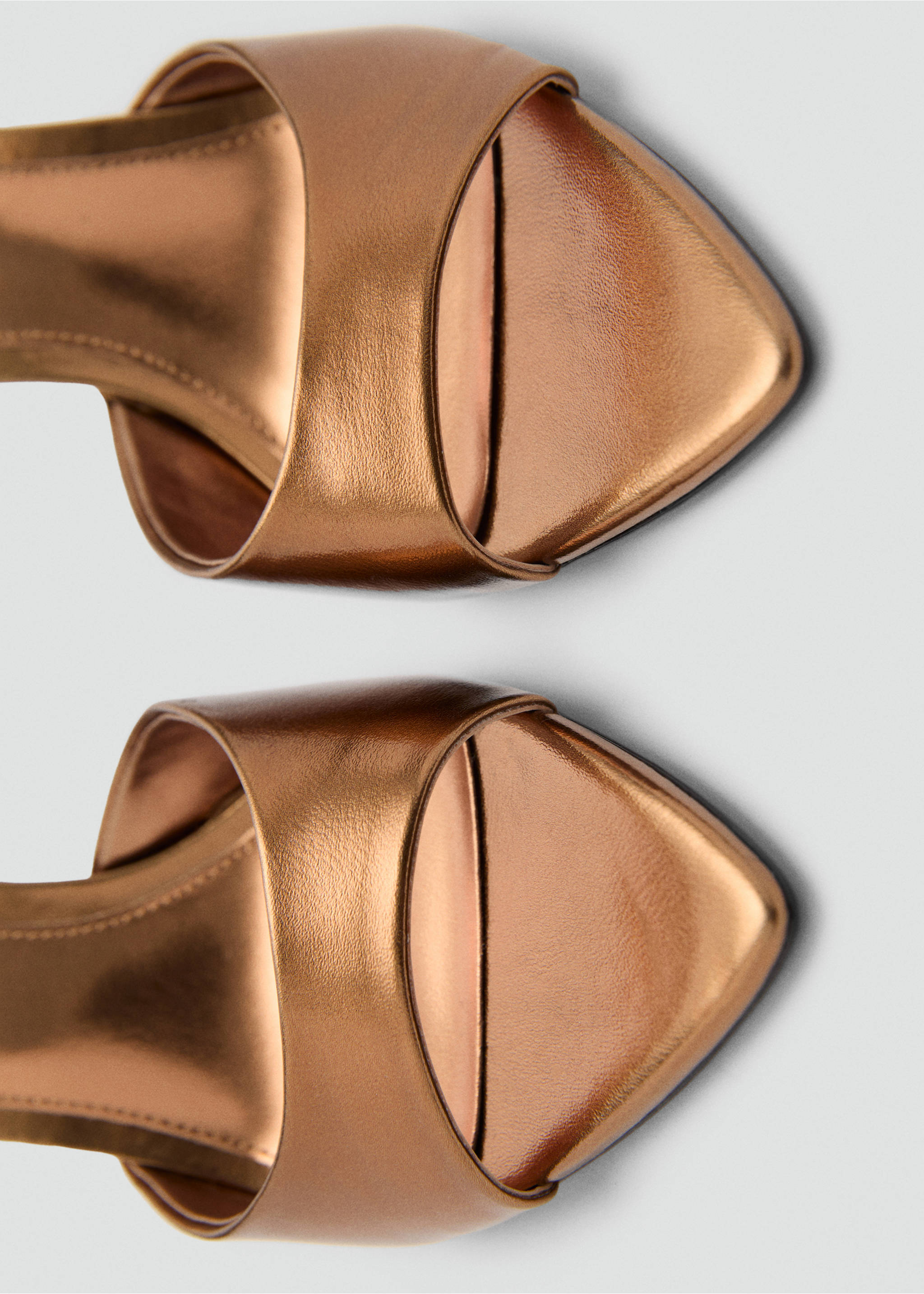 Metallic-effect heeled sandals - Details of the article 2, Copper. Ref: 87050271-00.