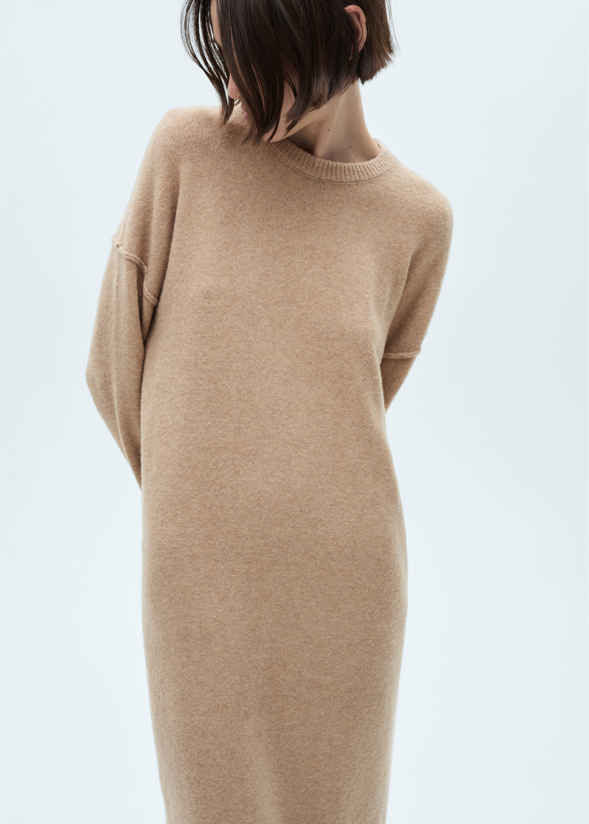 Knitted dress with ribbed finishes - Medium plane
