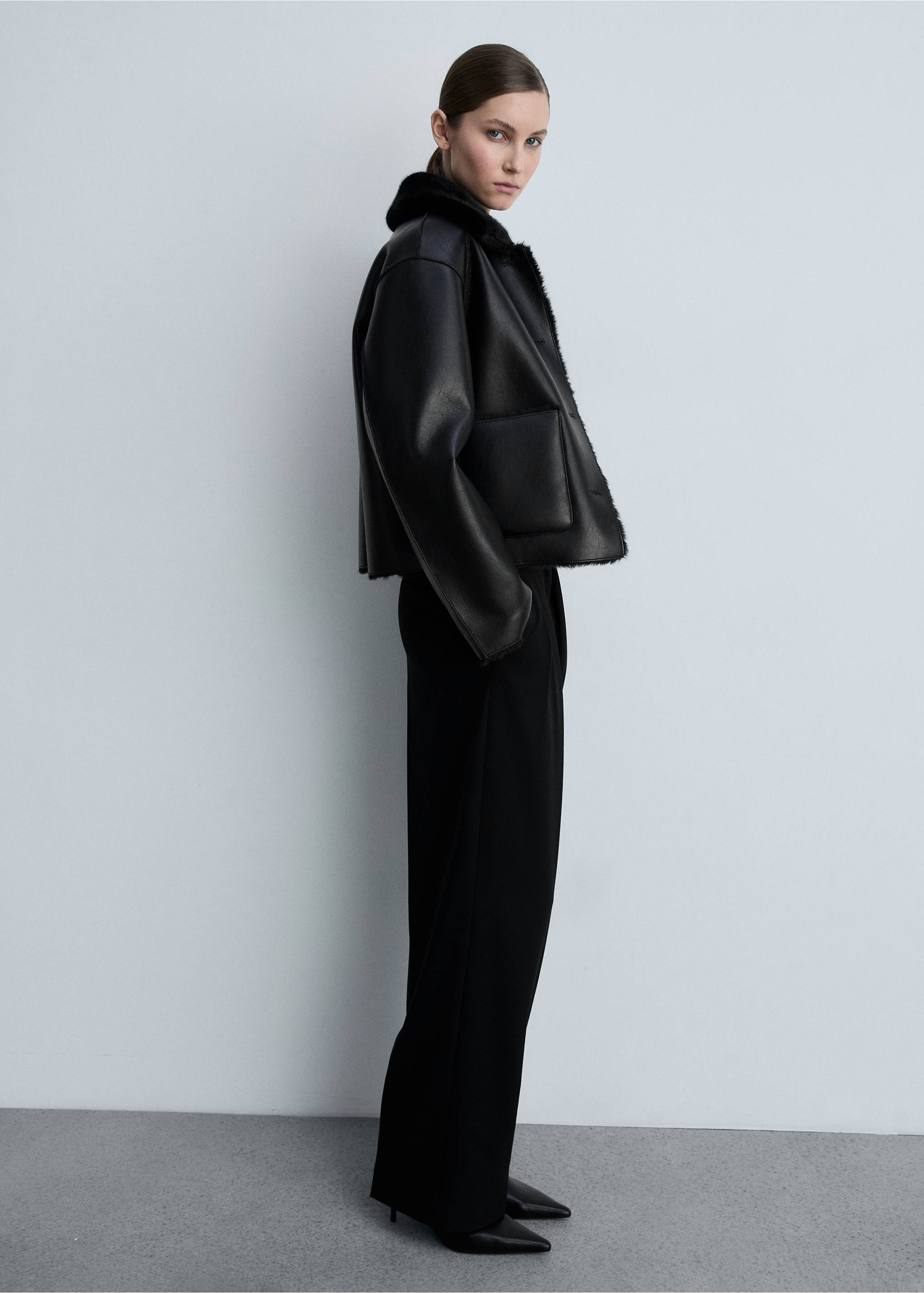 Špic gležnjače s patentnim zatvaračem - Opći prikaz, Crna. Ref: 87050290-00.