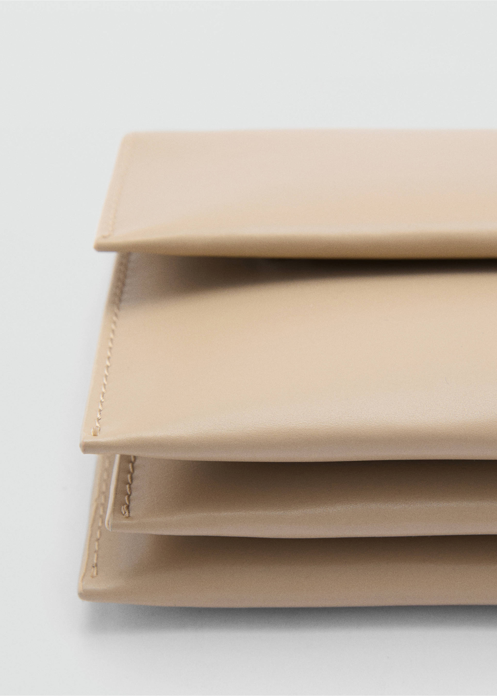 Shoulder bag with strap - Details of the article 3, Medium Brown. Ref: 87050291-00.