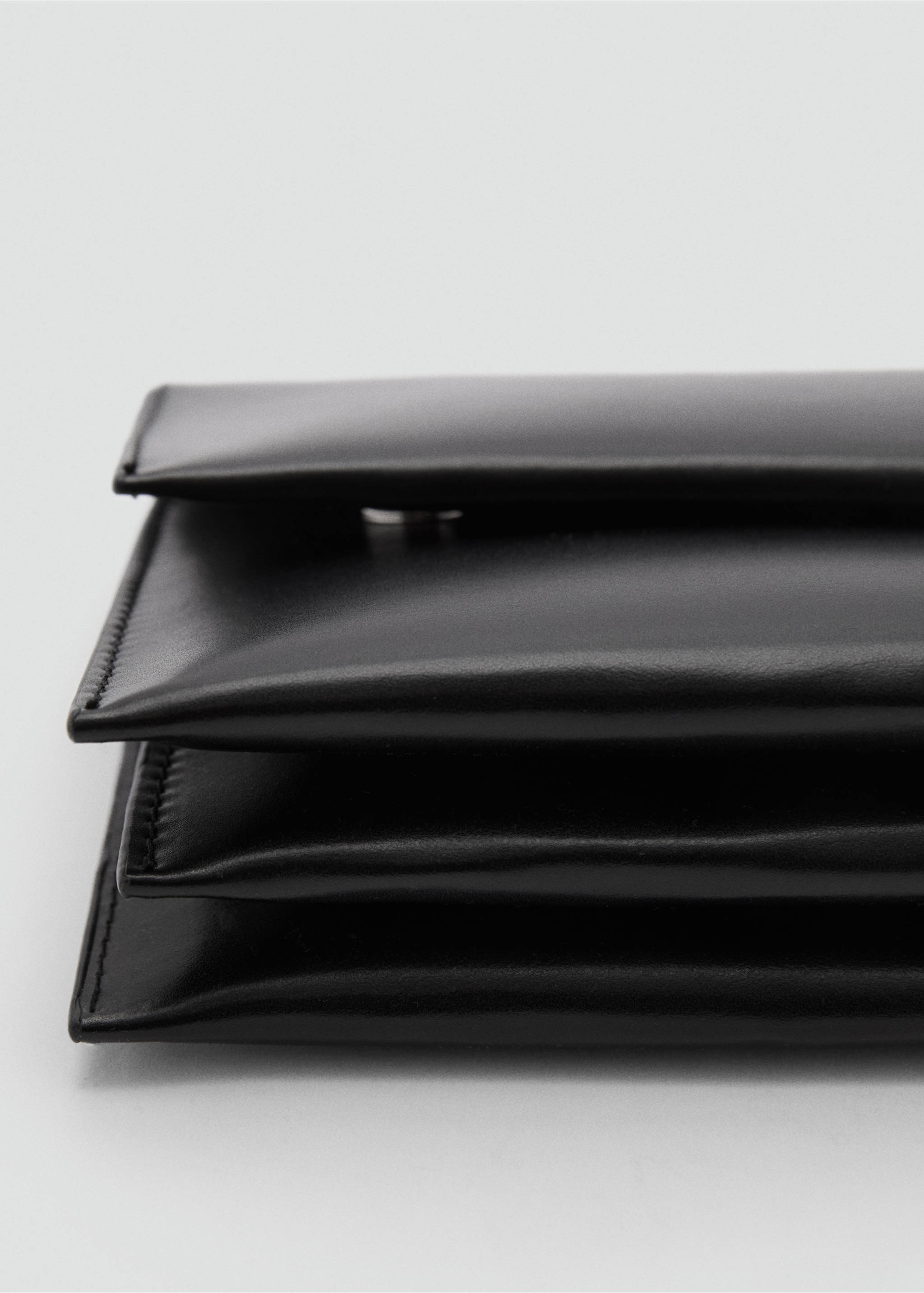 Shoulder bag with strap - Details of the article 3, Black. Ref: 87050291-00.