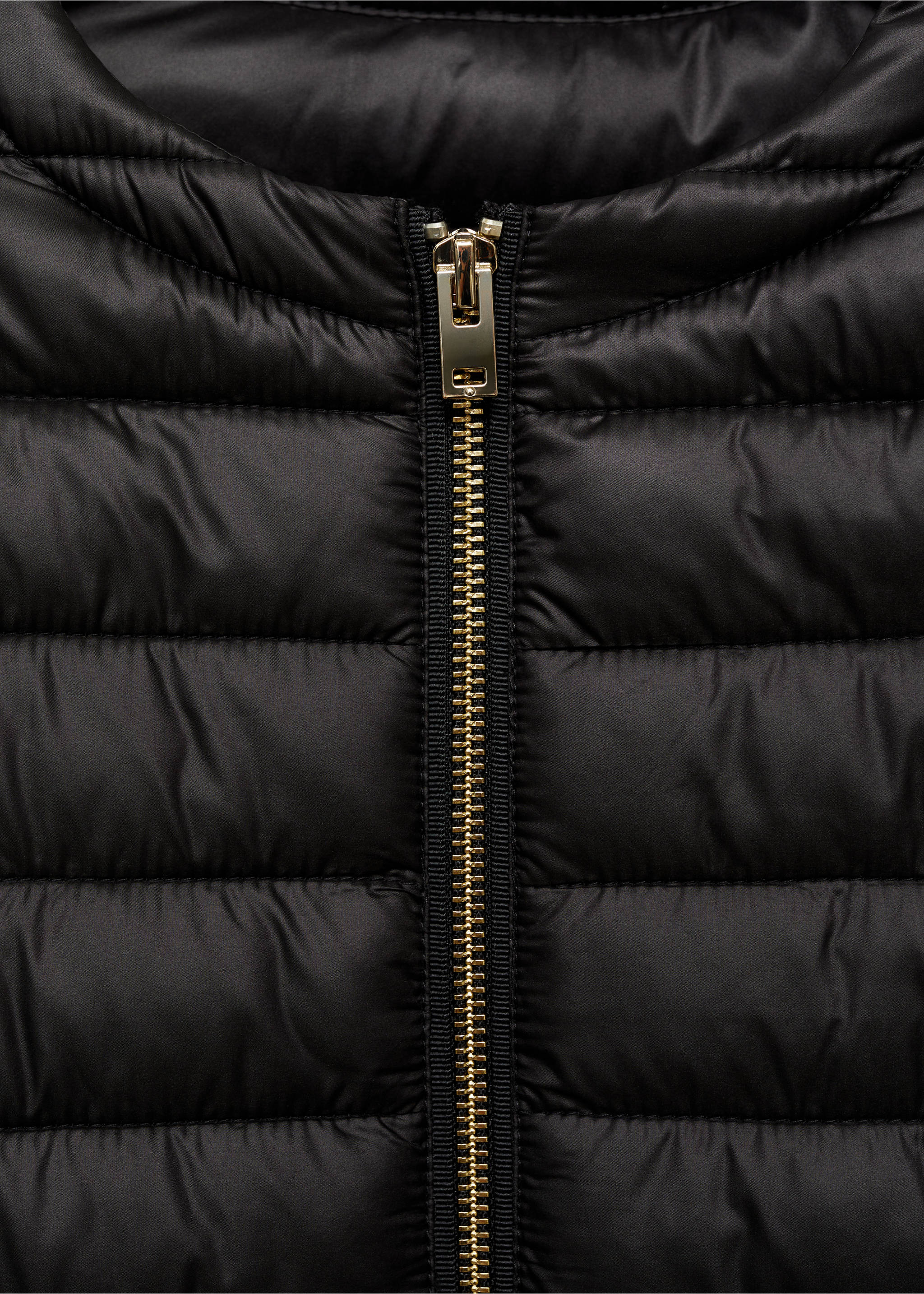 Anorak corto acolchado bolsillos - Detalle del artículo 8, Negro. Ref: 87050349-00.