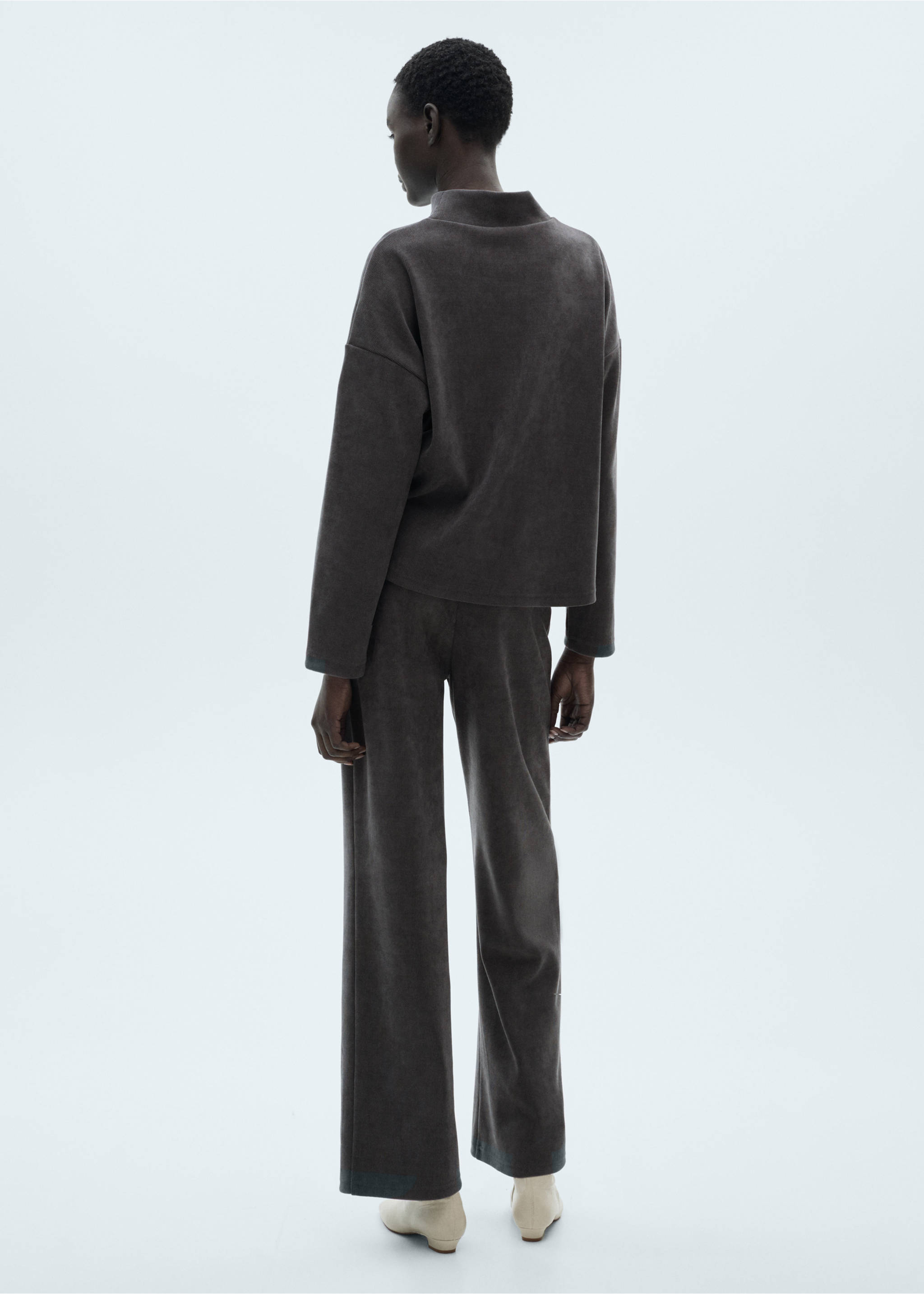 Corduroy straight trousers - Reverse of the article, Dark Heather Grey. Ref: 87050350-00.
