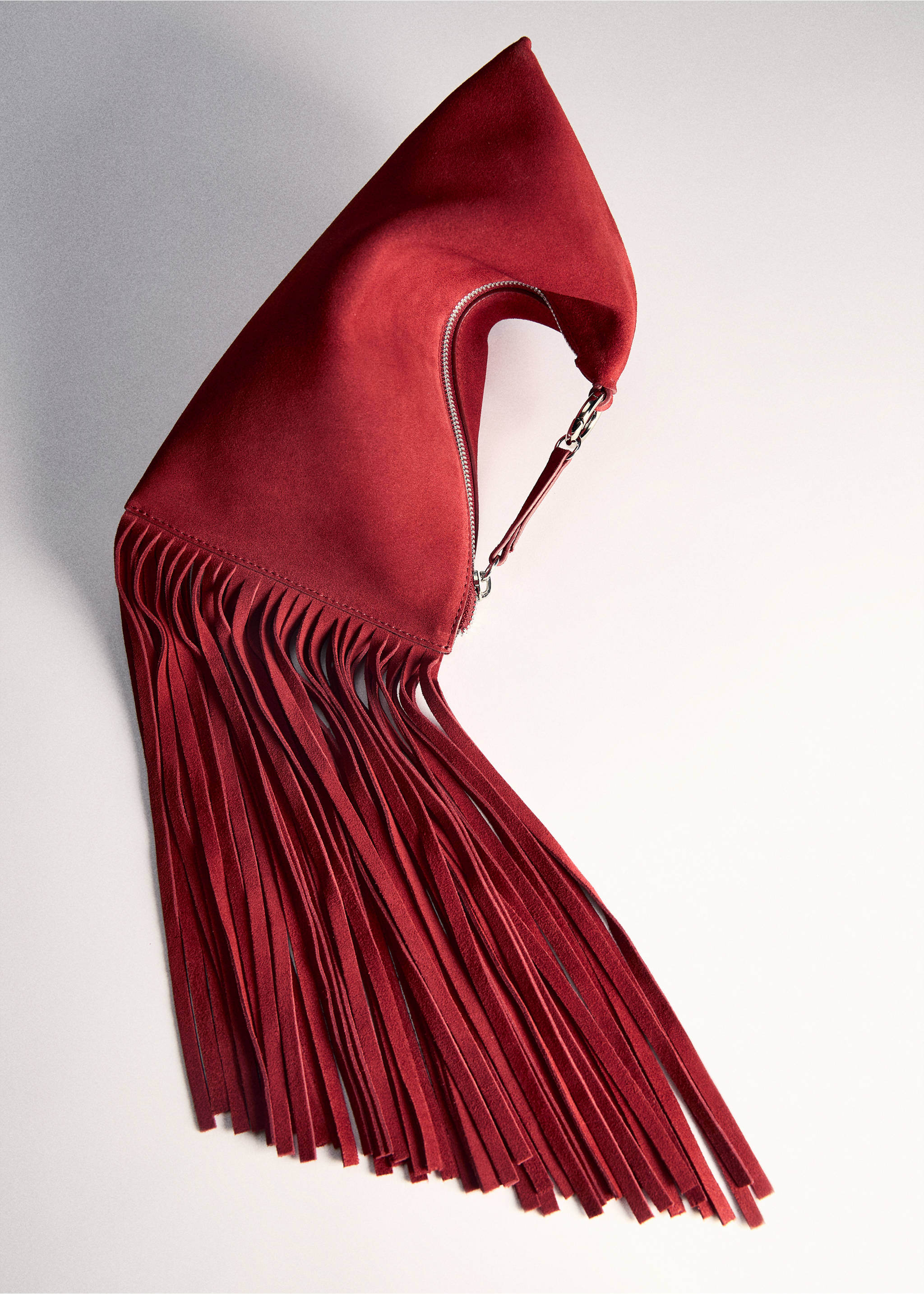 Sac porté main cuir franges - Détail de l'article 5, Rouge. Ref: 87050354-00.