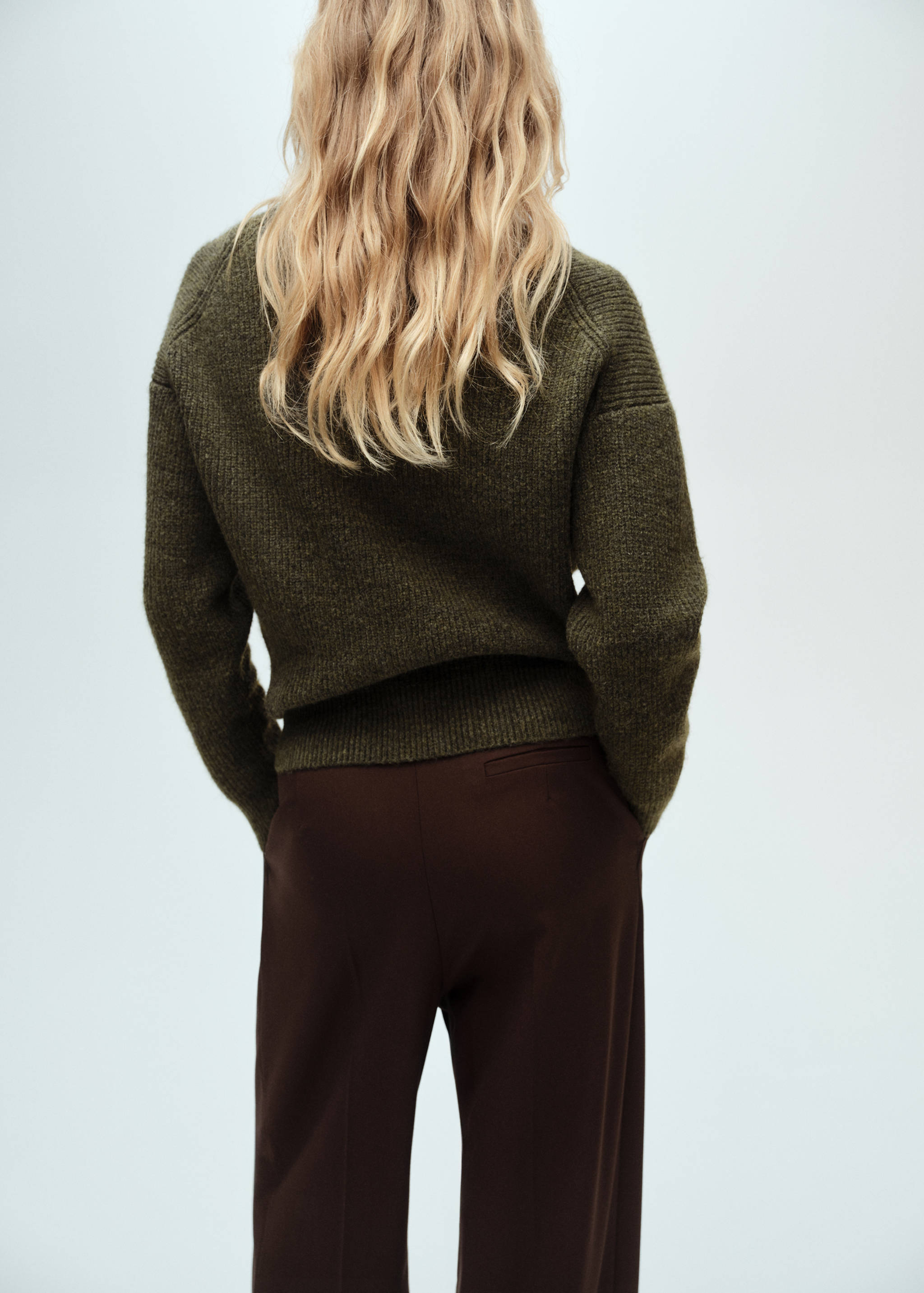 V-neck ribbed cardigan - Reverse of the article