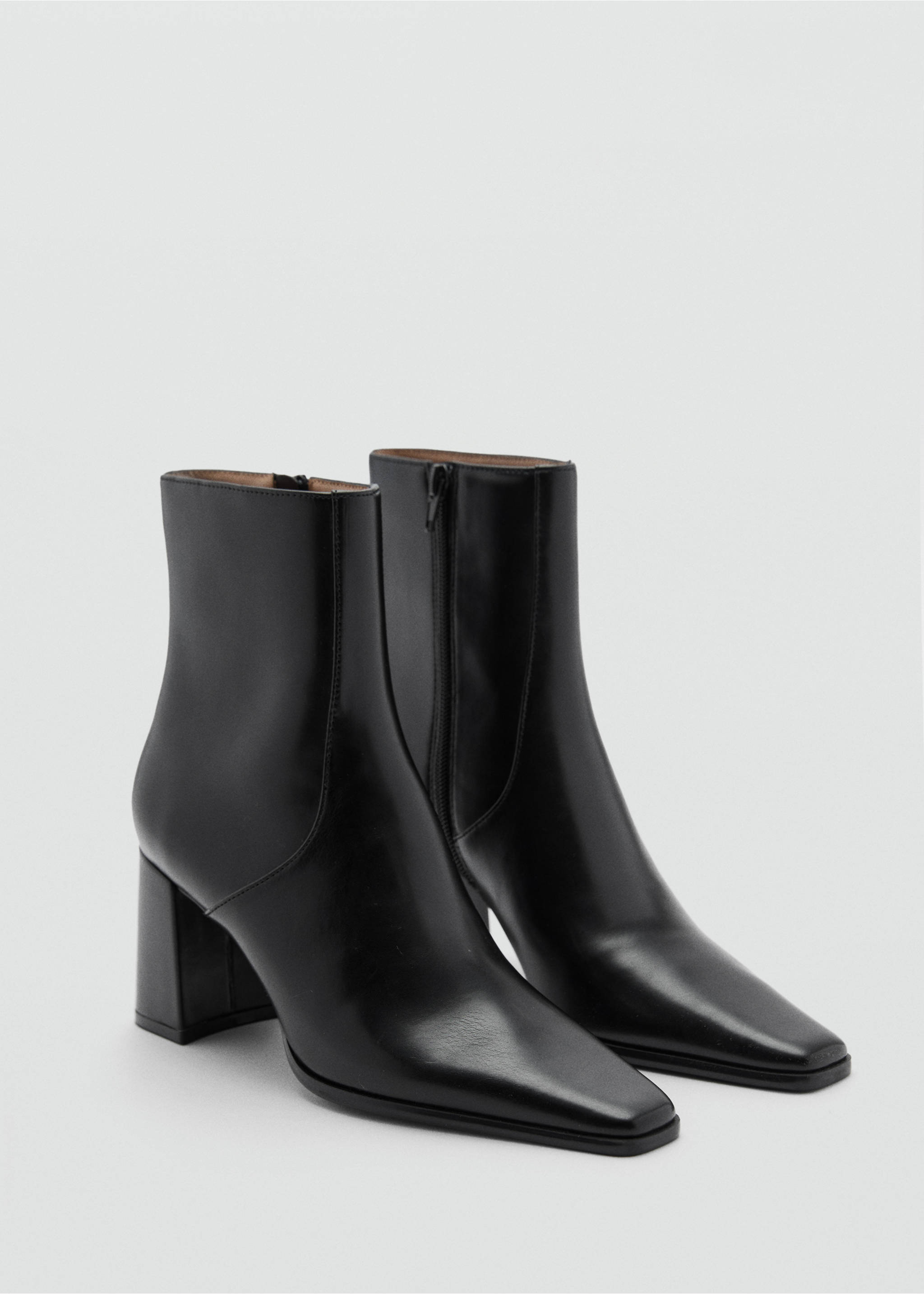 Ankle boots with block heel - Medium plane, Black. Ref: 87050363-00.