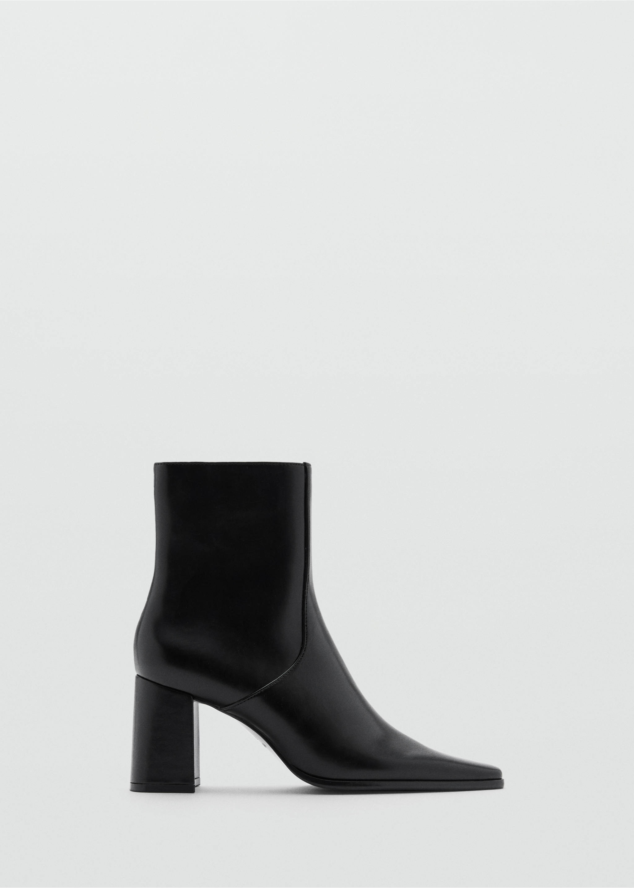 Ankle boots with block heel - Article without model, Black. Ref: 87050363-00.