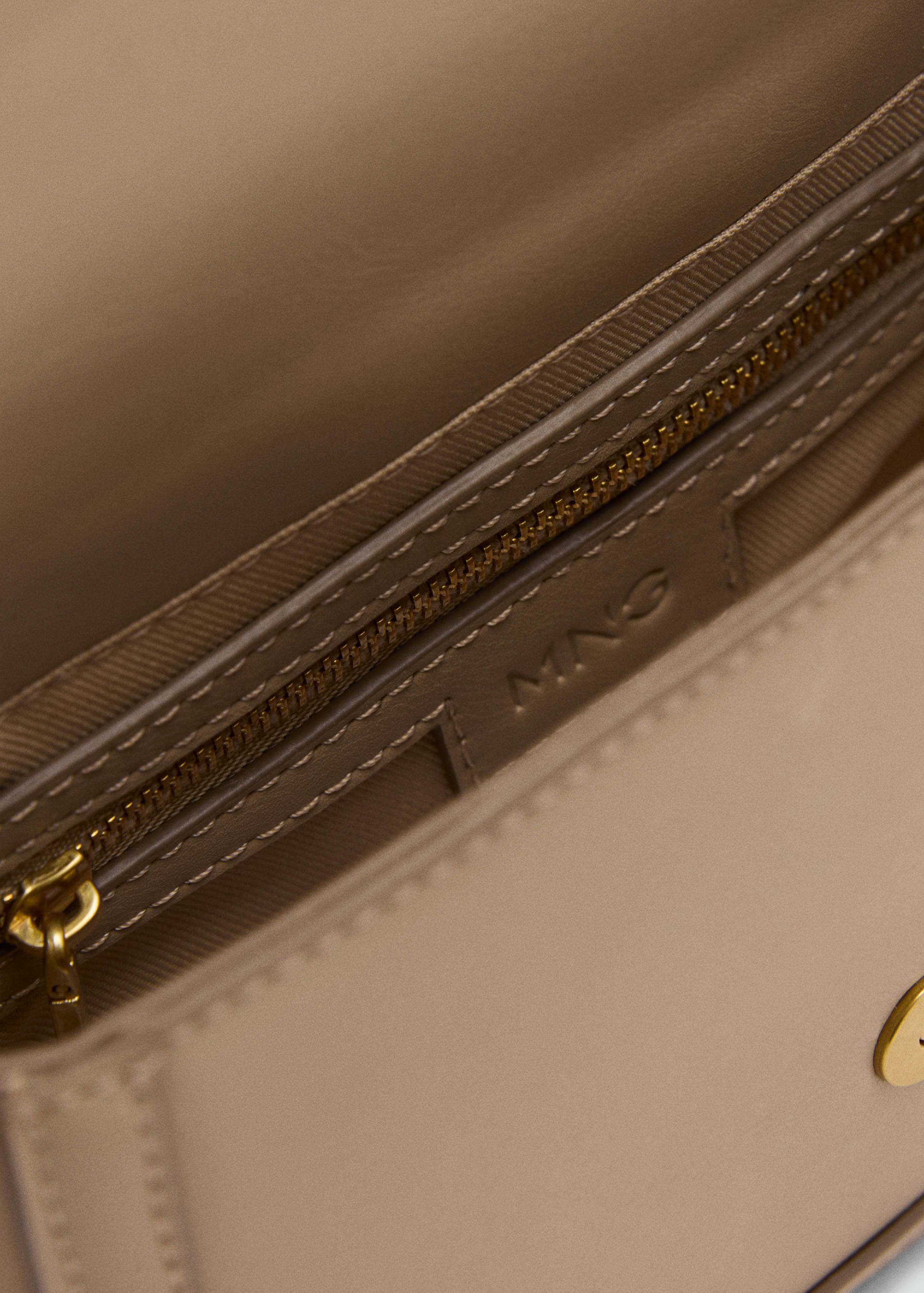 Crossbody bag with flap - Details of the article 2