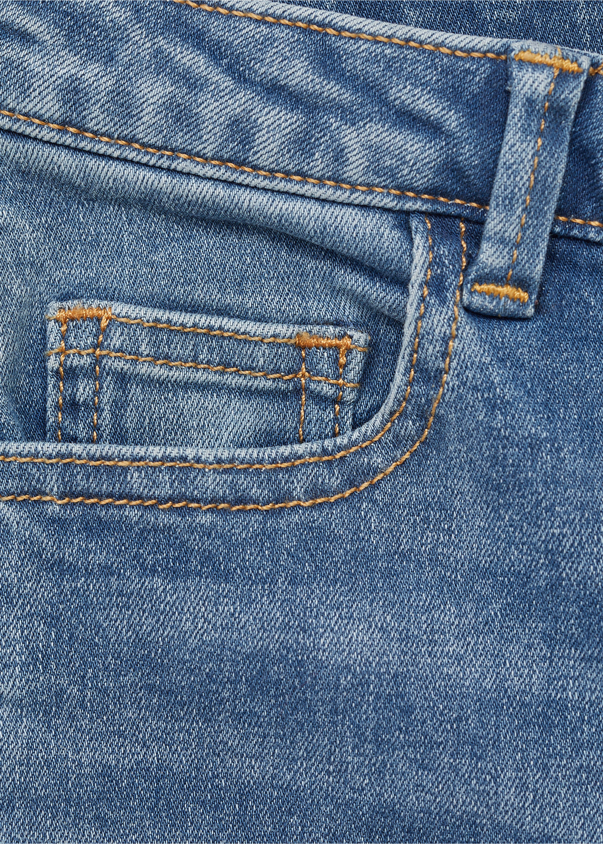 Buttons flare jeans - Details of the article 8, Medium Blue. Ref: 87050423-00.