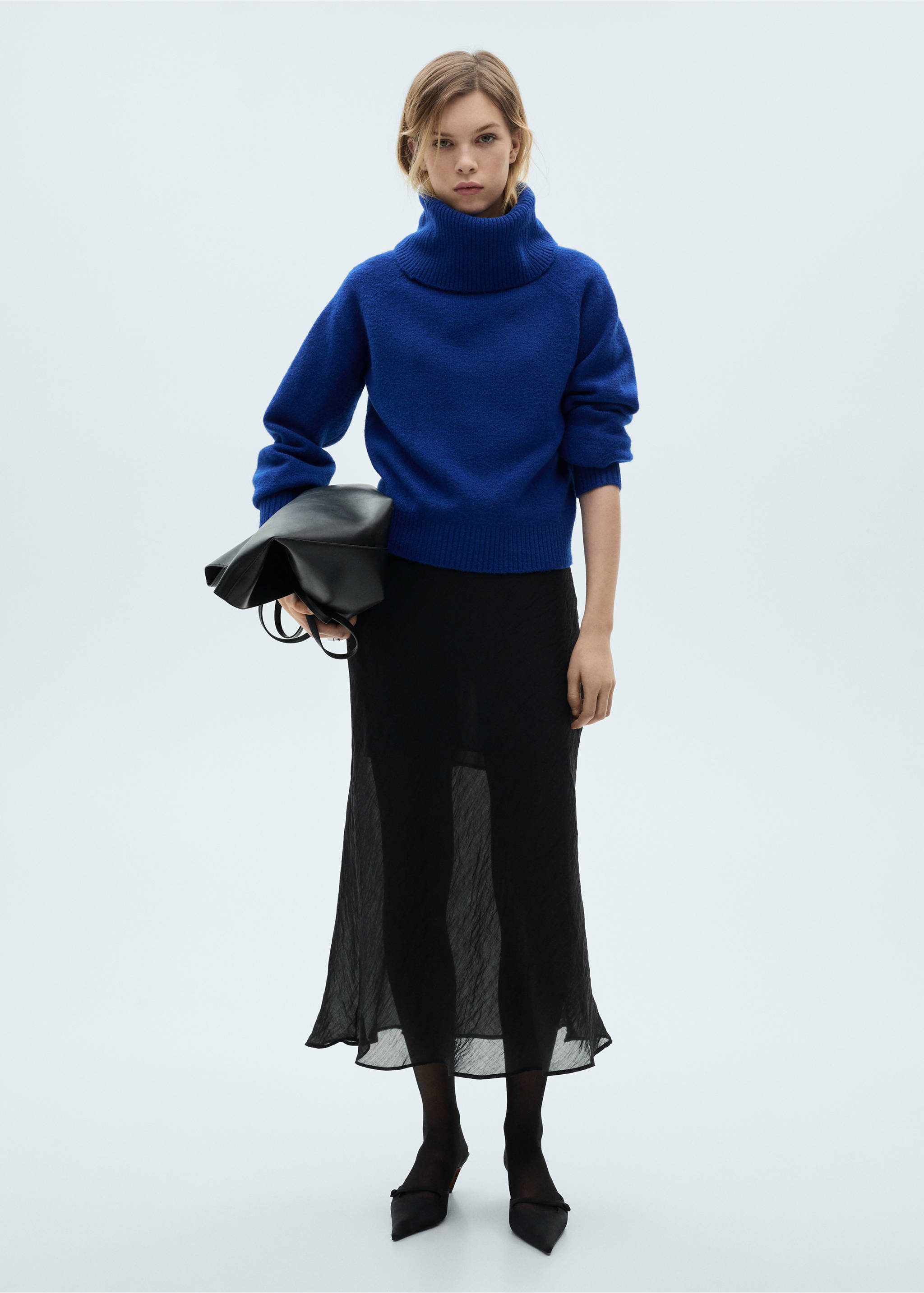Turtleneck knitted sweater - General plane, Vibrant blue. Ref: 87050424-00.