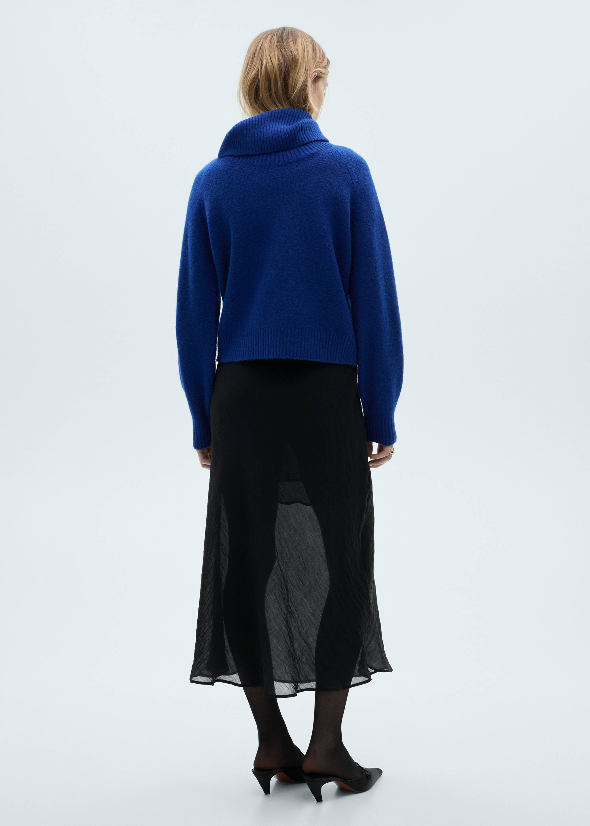 Turtleneck knitted sweater - Reverse of the article