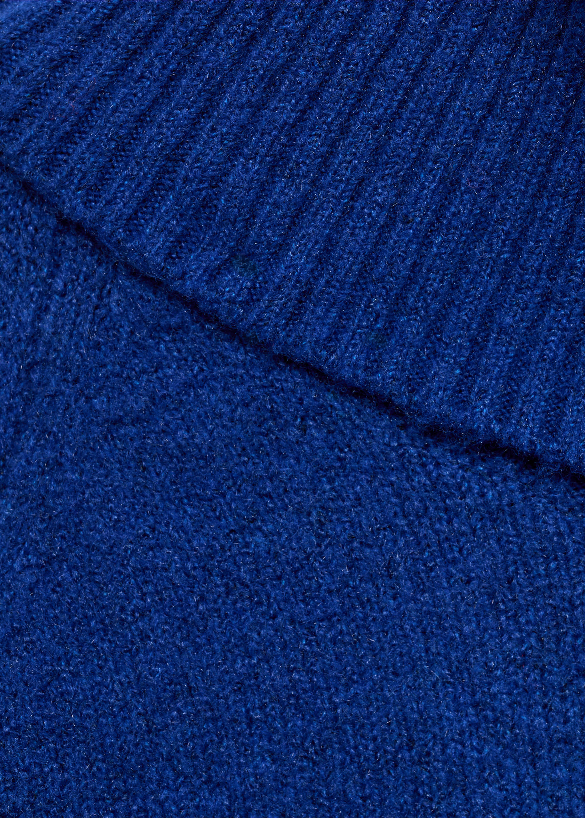 Turtleneck knitted sweater - Details of the article 8, Vibrant blue. Ref: 87050424-00.