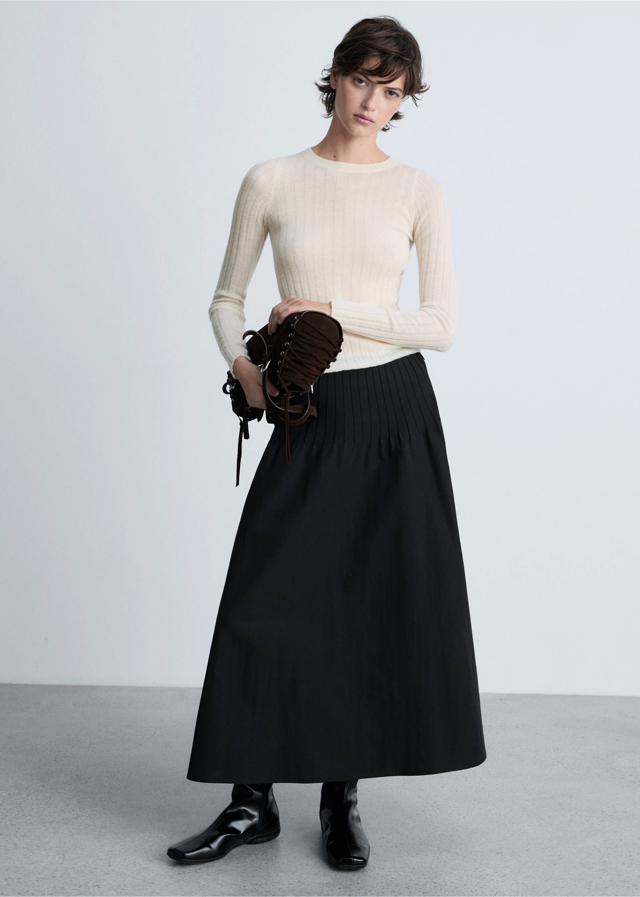 Ribbed round-neck sweater - General plane, Off White. Ref: 87050426-00.