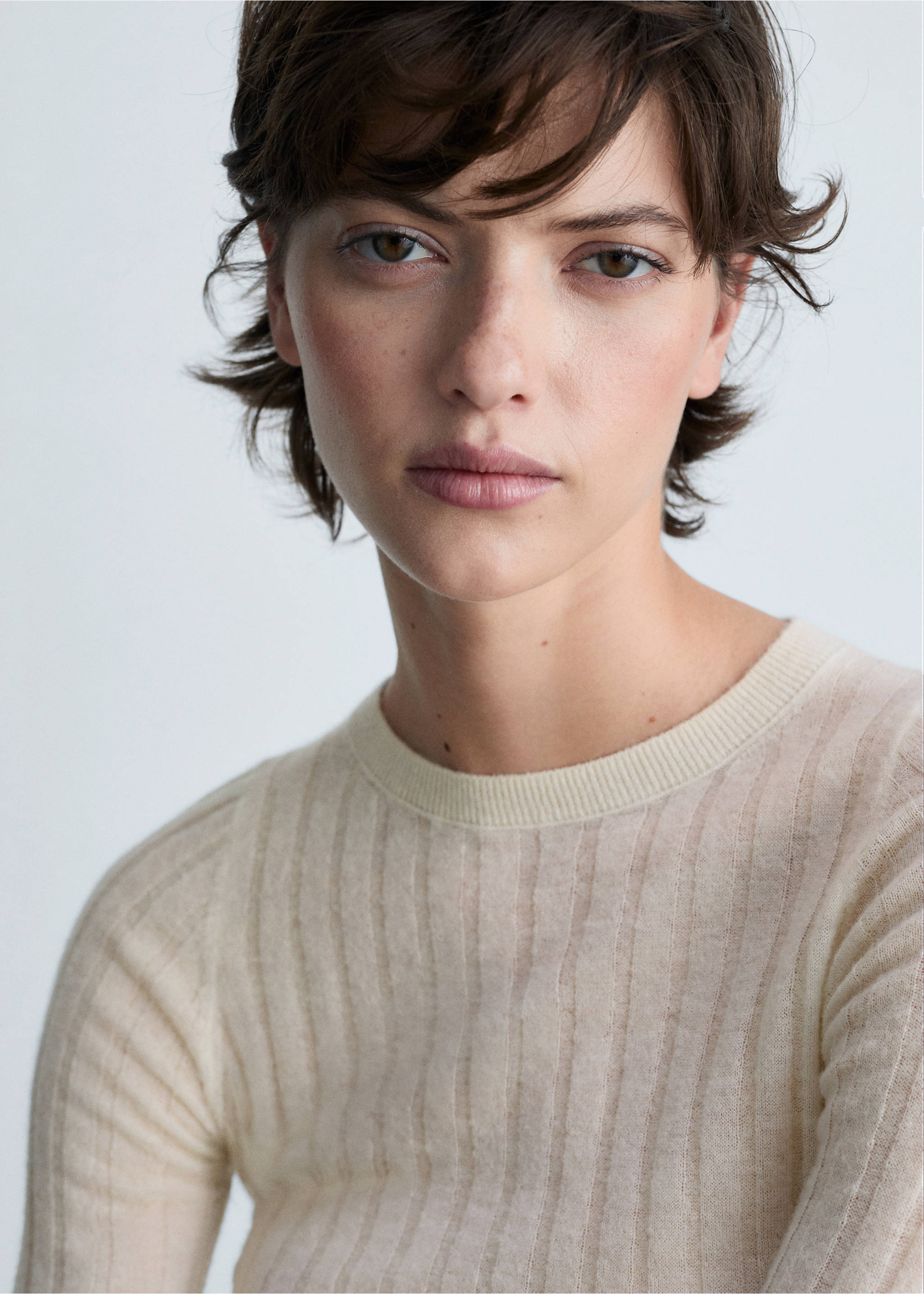 Ribbed round-neck sweater - Details of the article 1, Off White. Ref: 87050426-00.