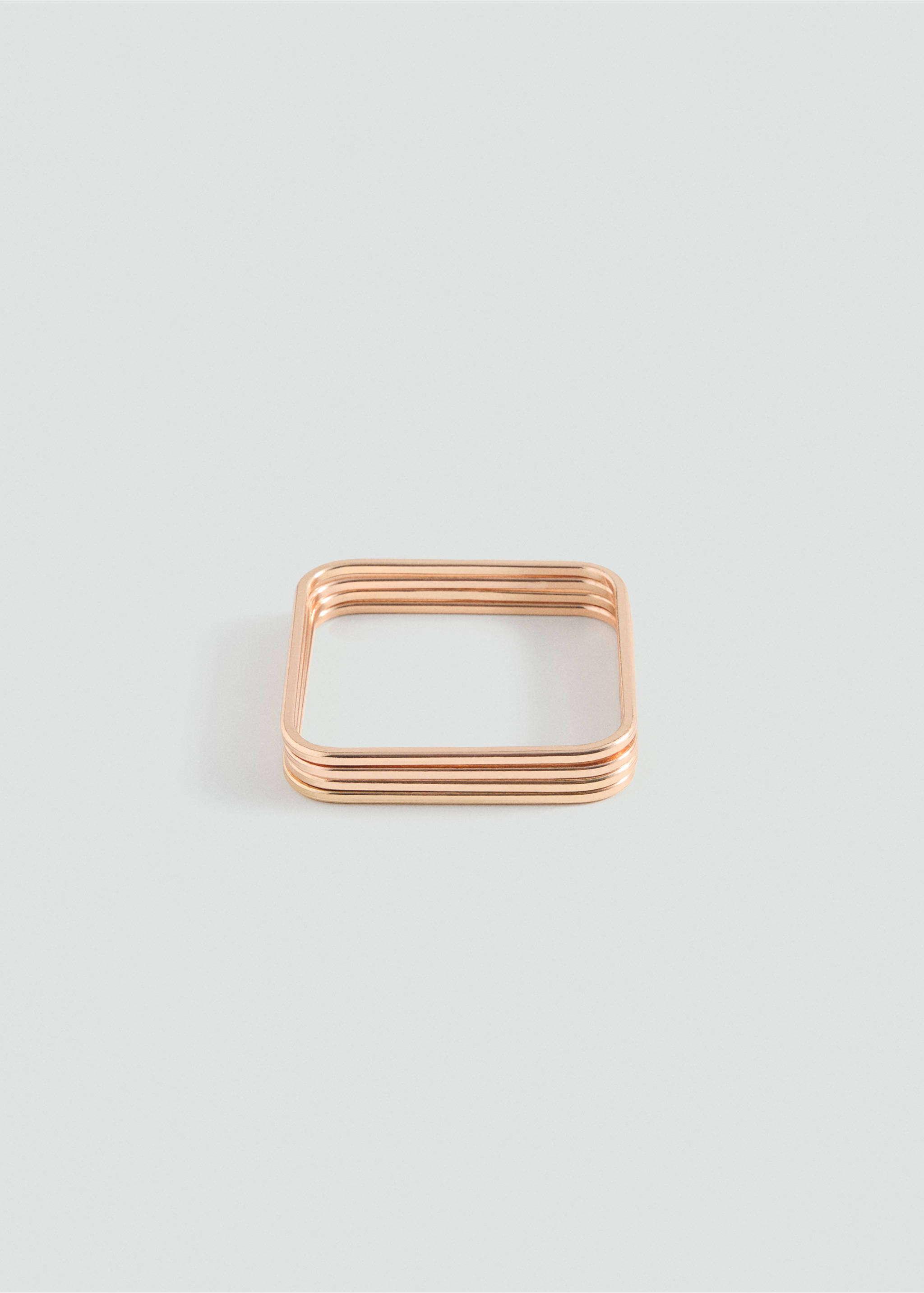 Armreif und Ring im Set - Artikel ohne Model, Gold. Ref: 87050443-00.
