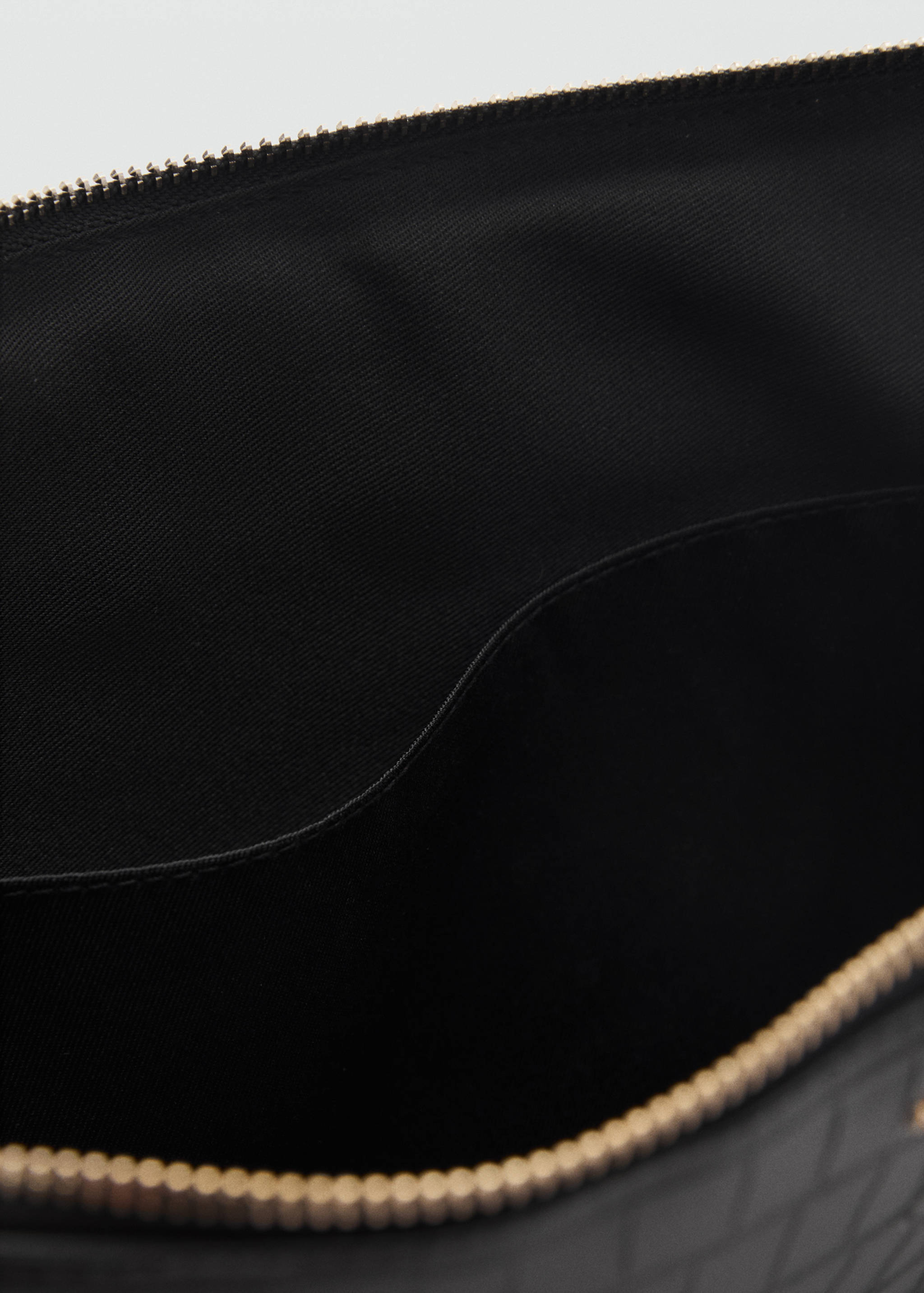 Laptop-Hülle mit Kroko-Prägung - Detail des Artikels 1