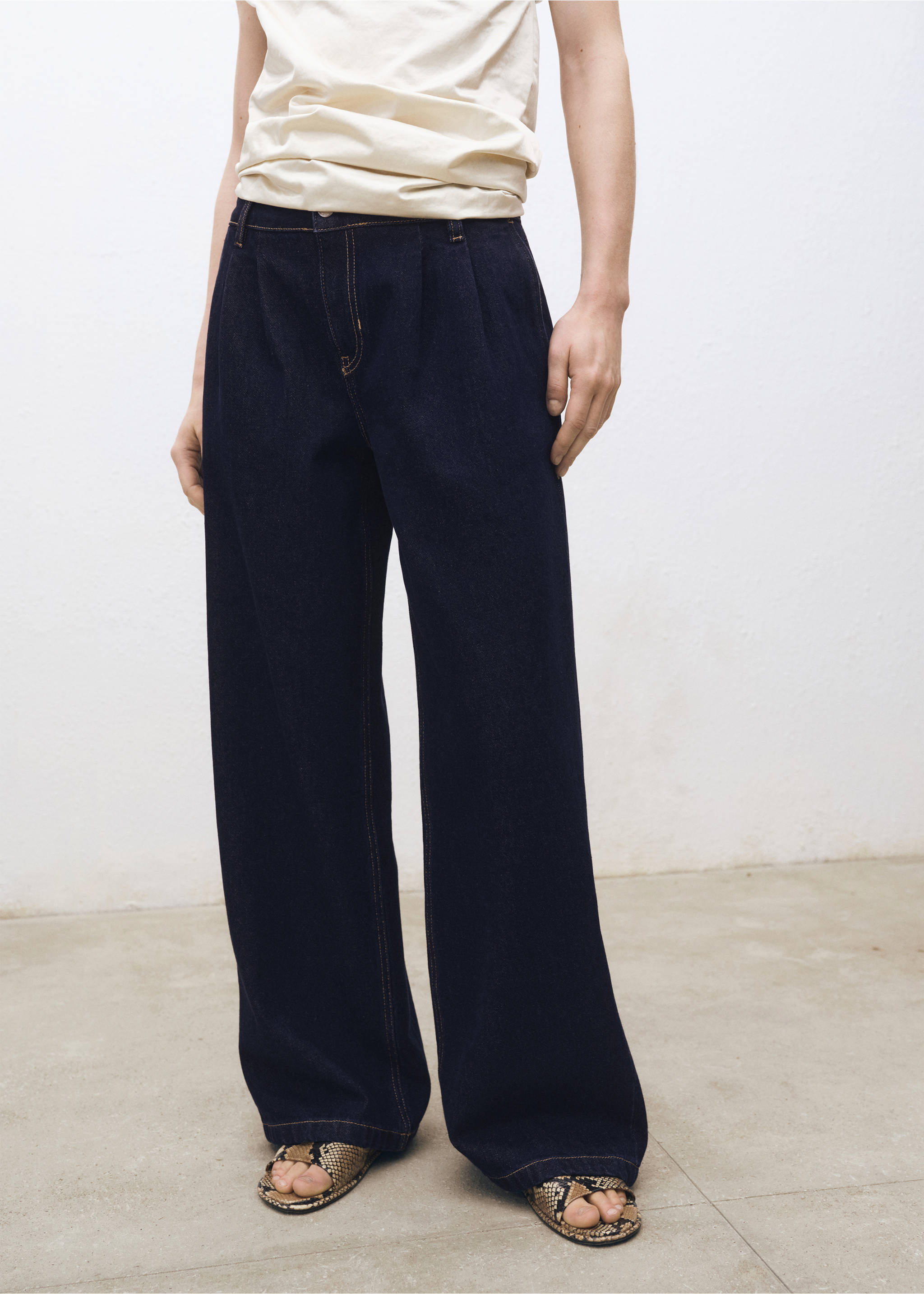 Jeans wide leg pinzas rinse wash - Plano medio, Azul. Ref: 87050447-00.