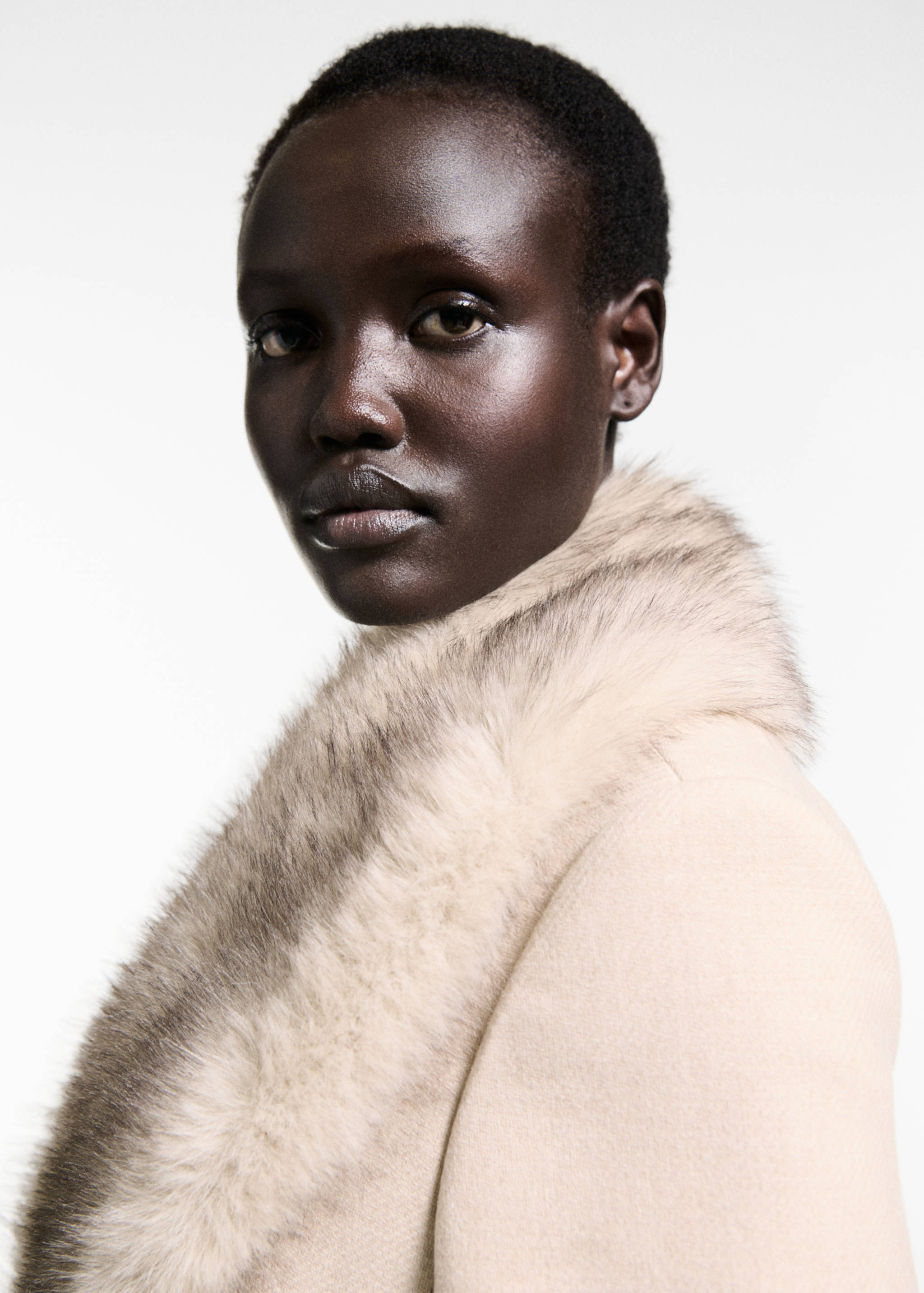 Płaszcz z wełny manteco z odpinanym kołnierzem - Szczegóły artykułu 1