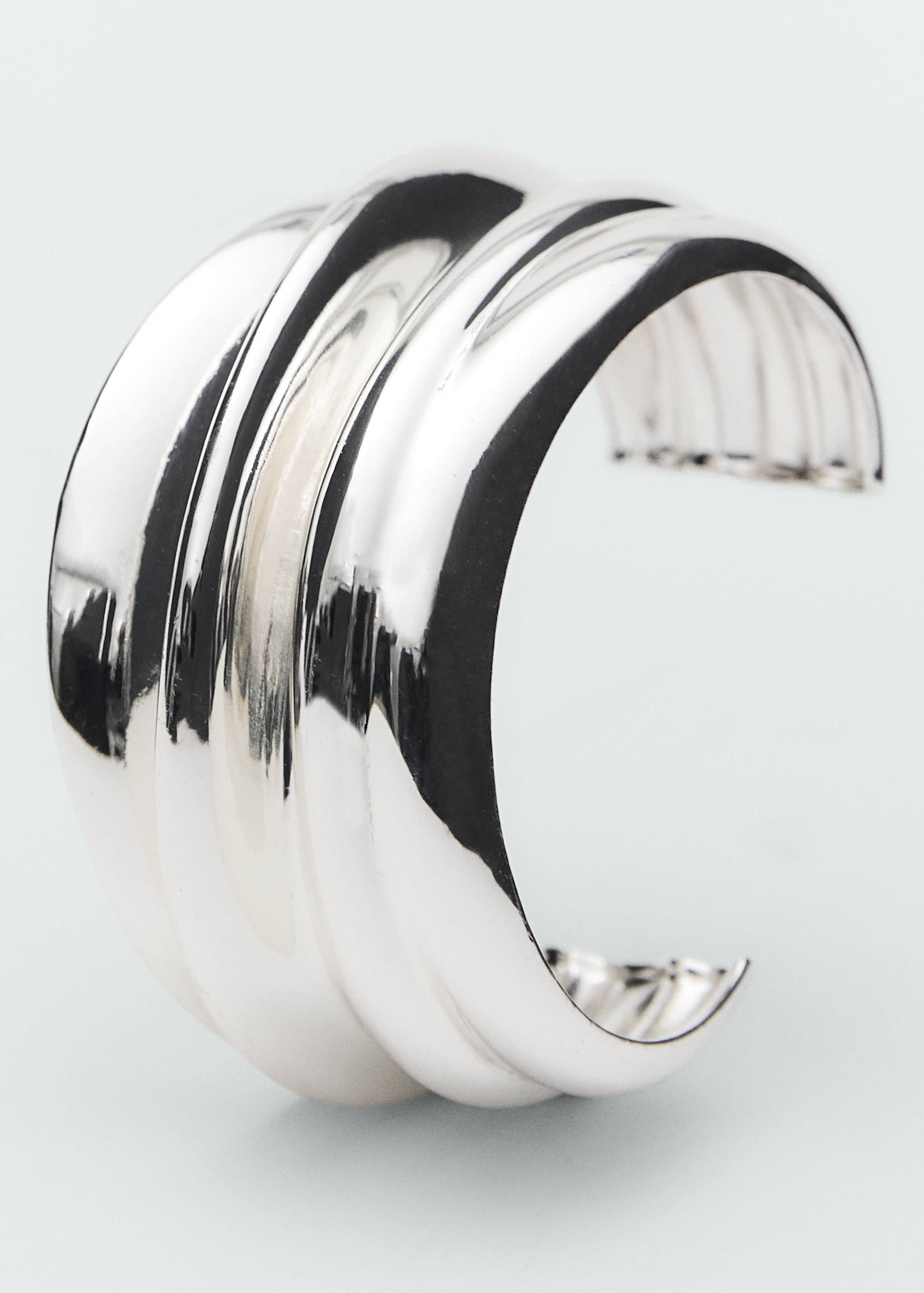 Maxiarmband med relief - Bild av mittparti