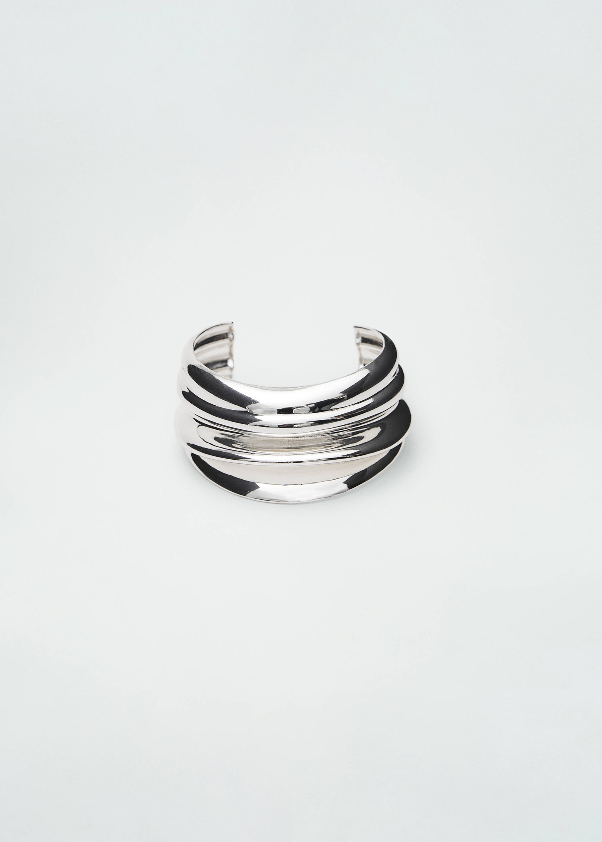 Maxiarmband med relief - Artikel utan modell