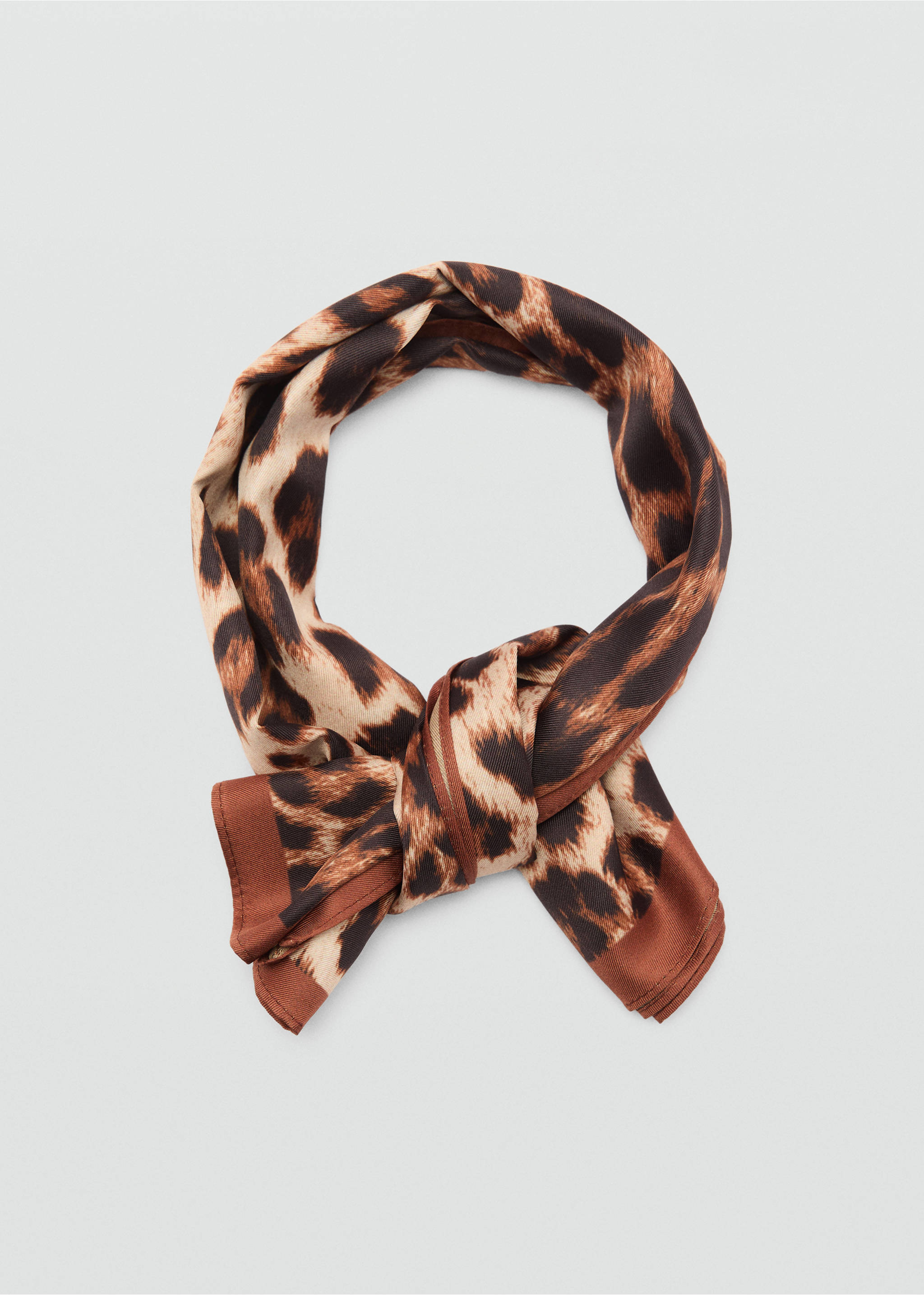 Leopard printed scarf - Details of the article 1, Brown. Ref: 87050454-00.